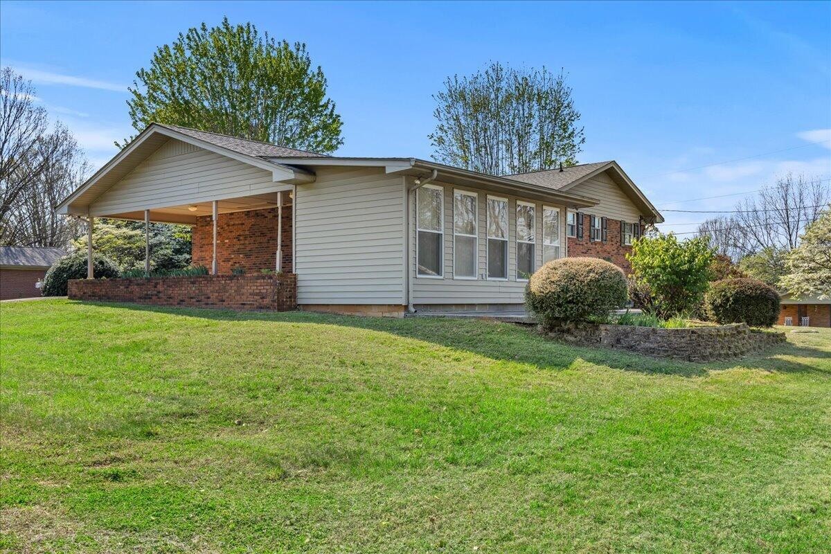610 Hudson Street Athens TN 37303