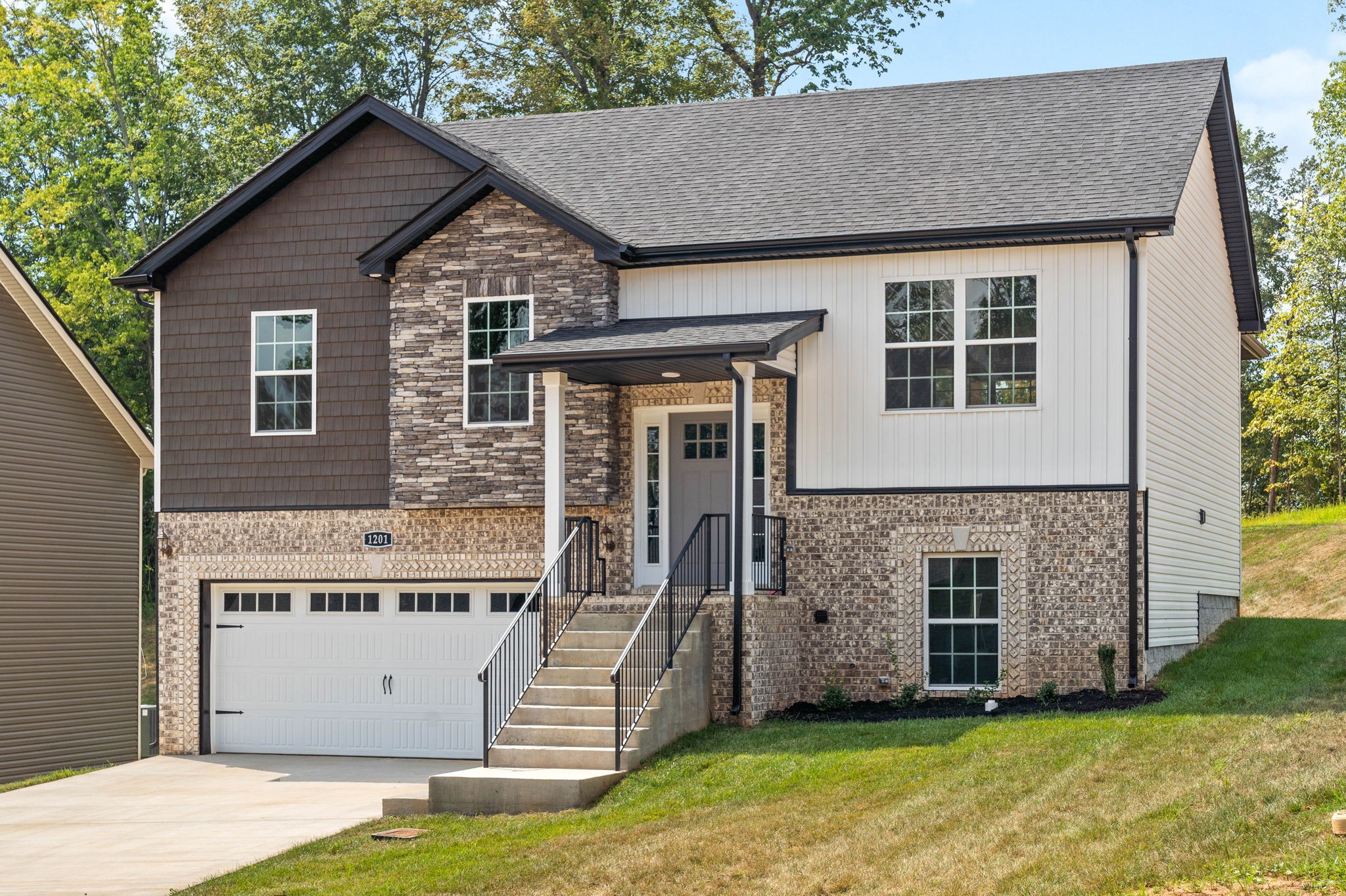 23 Cardinal Creek Clarksville TN 37042