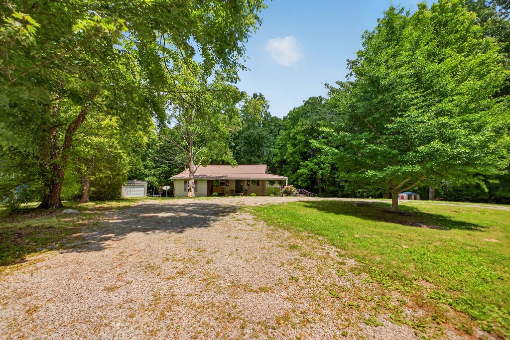 4976 Ridgetop Road Hampshire TN 38461
