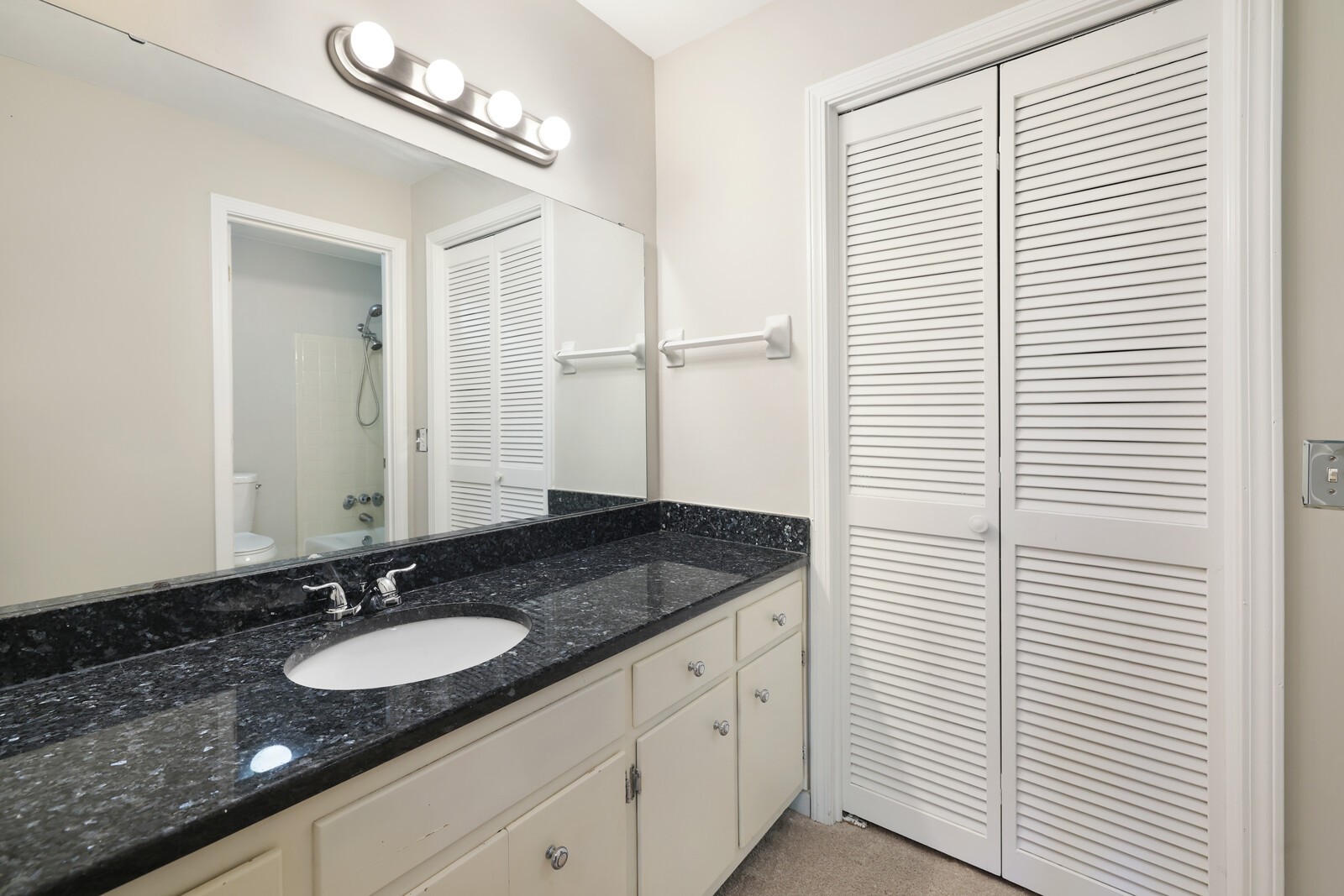222 Westfield Drive Nashville TN 37221