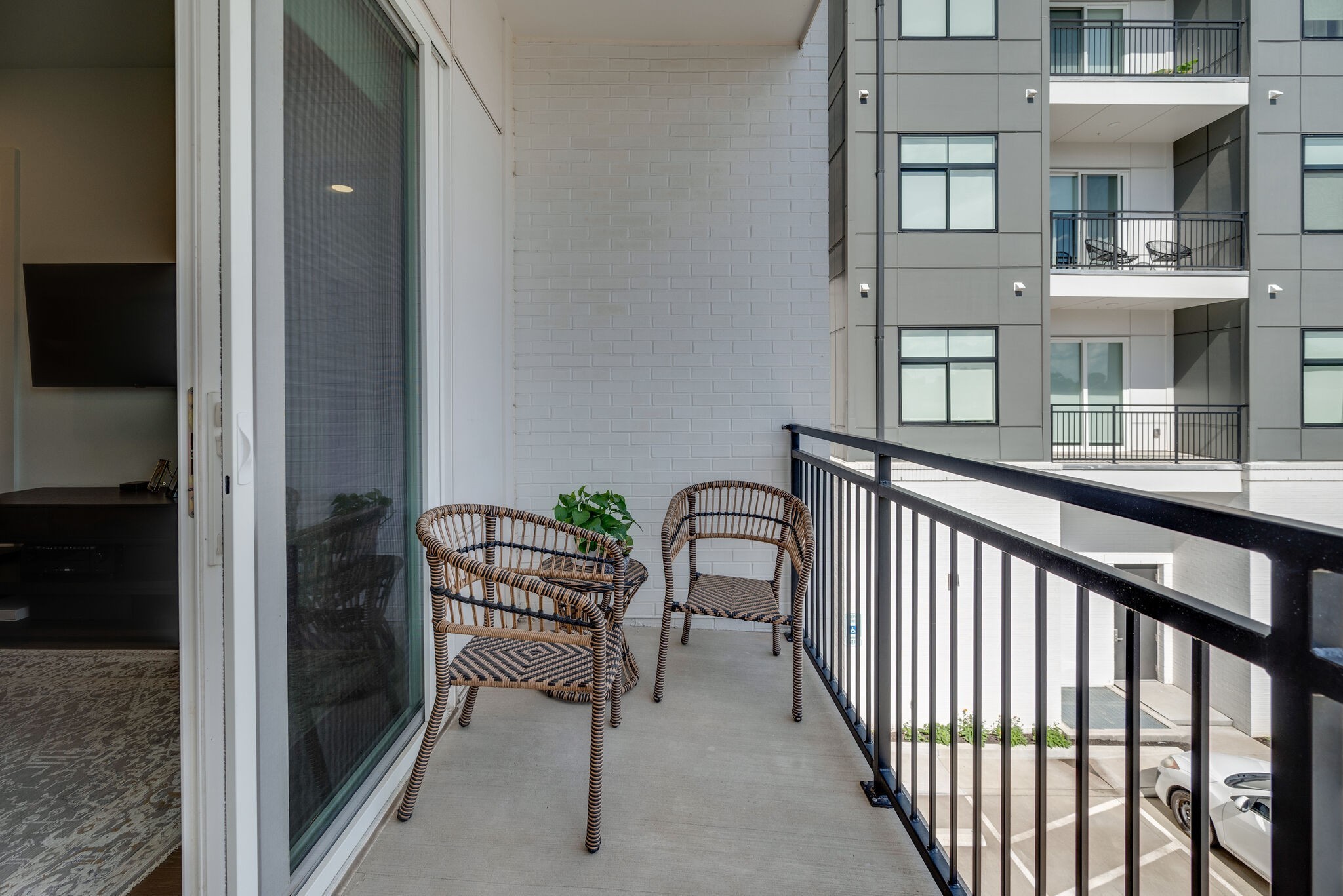 1125 10th Ave, N Nashville TN 37208