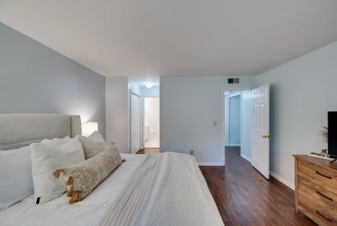219 Hillsboro Place Nashville TN 37215