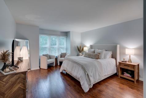 219 Hillsboro Place Nashville TN 37215