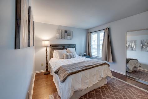 219 Hillsboro Place Nashville TN 37215