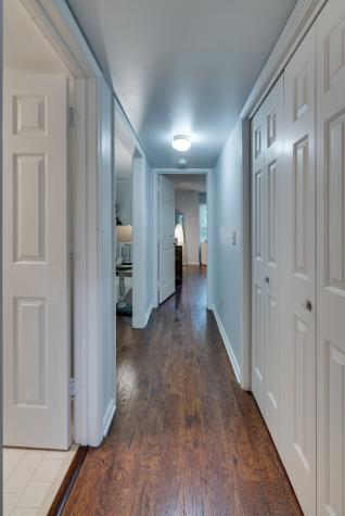 219 Hillsboro Place Nashville TN 37215