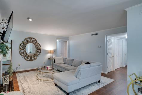 219 Hillsboro Place Nashville TN 37215