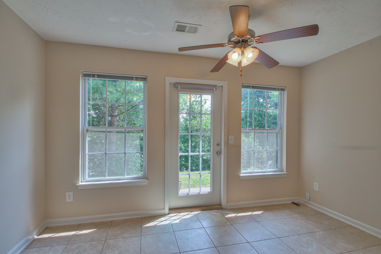 395 Devon Chase Hill Gallatin TN 37066