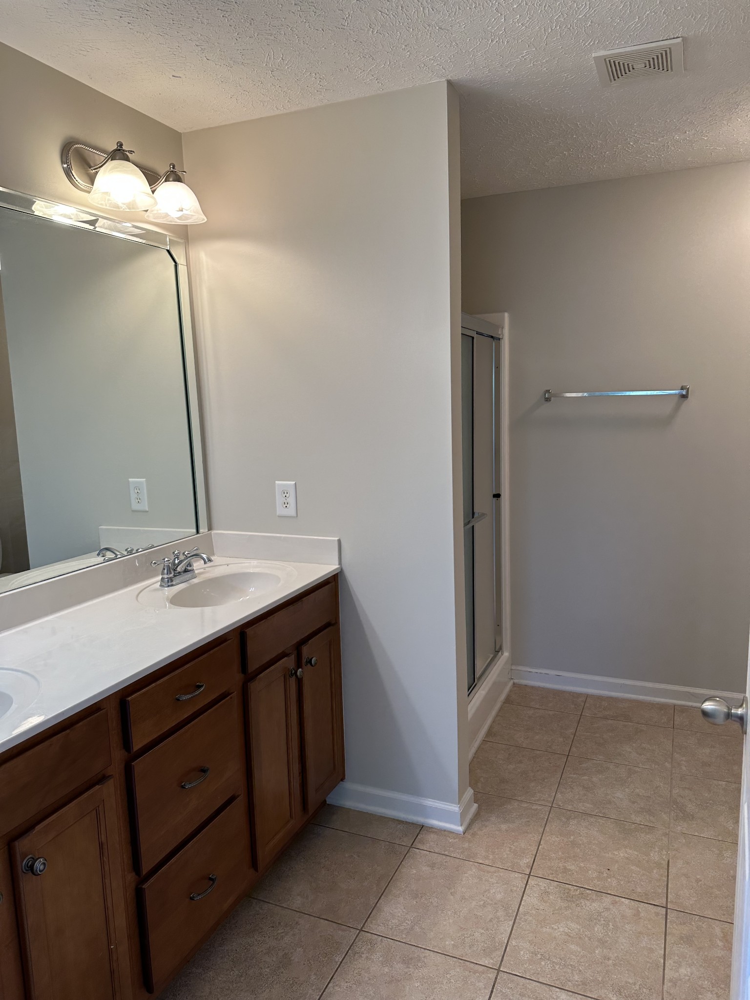 395 Devon Chase Hill Gallatin TN 37066