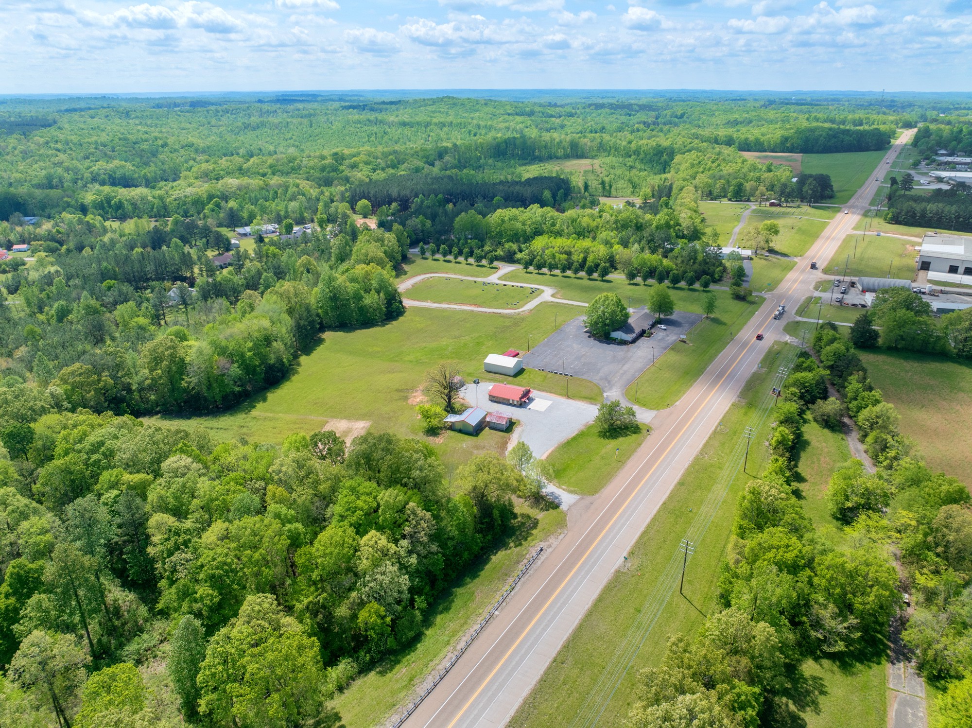 2598 Tn Ave, N Parsons TN 38363