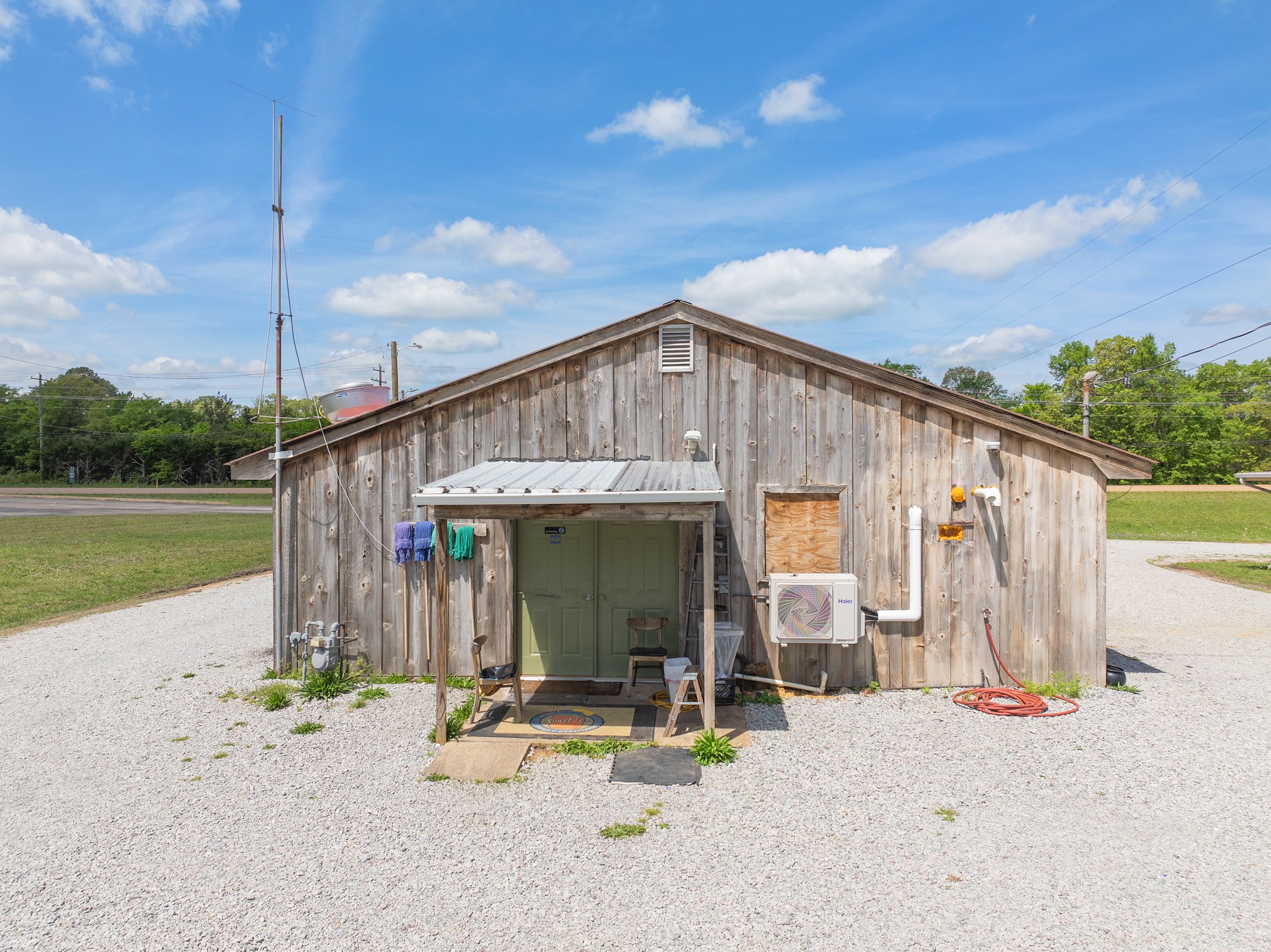 2598 Tn Ave, N Parsons TN 38363
