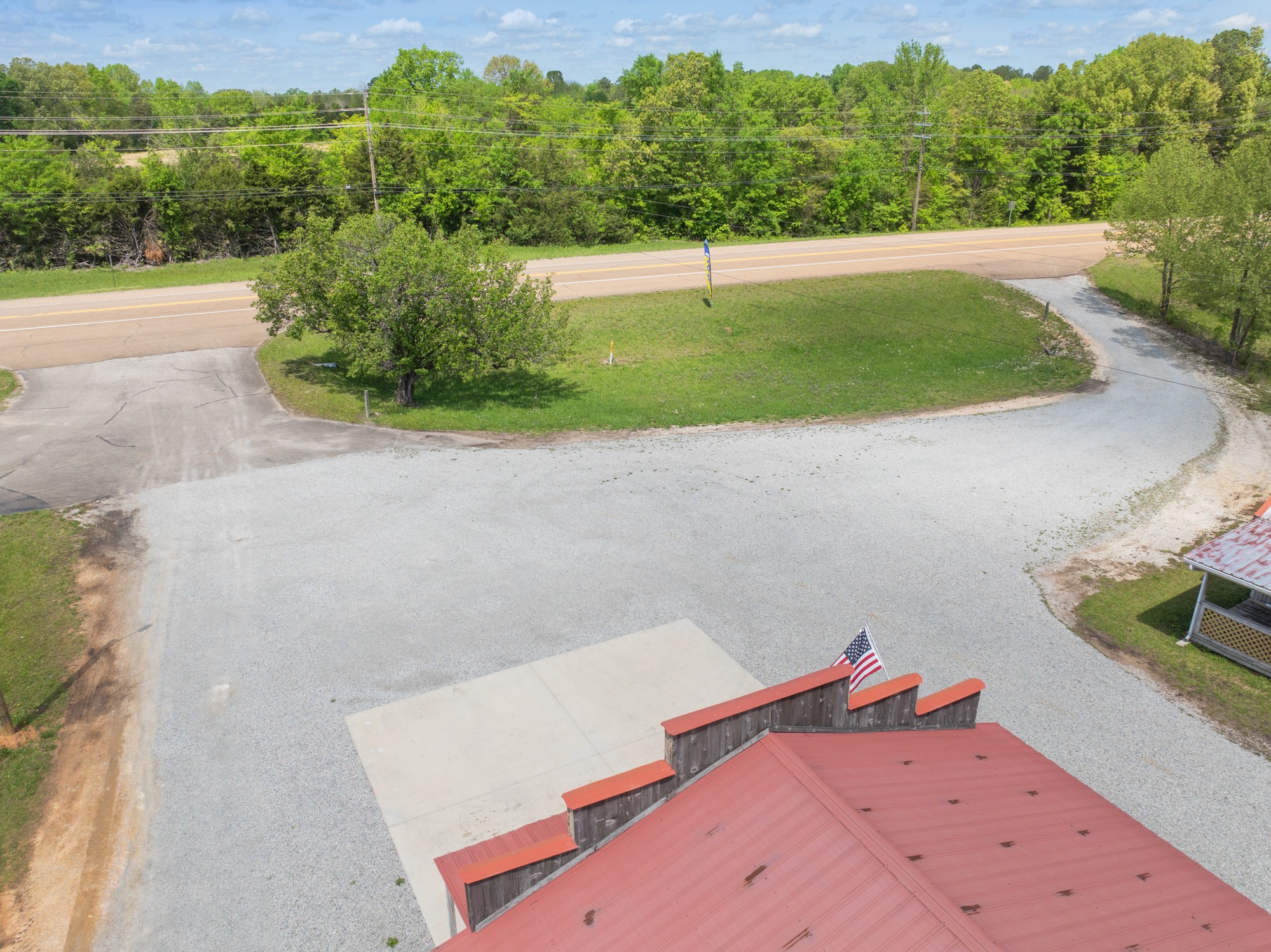 2598 Tn Ave, N Parsons TN 38363