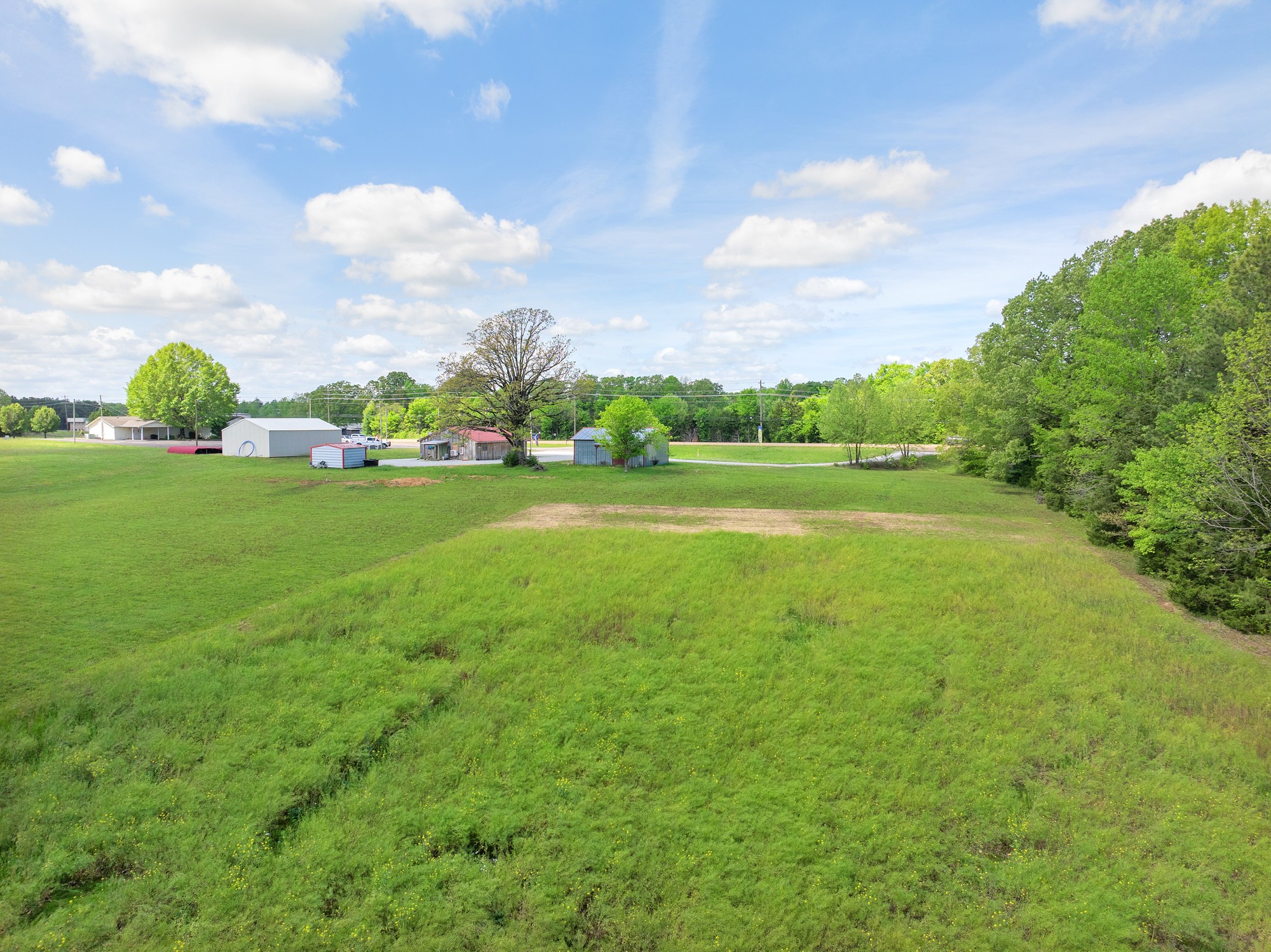 2598 Tn Ave, N Parsons TN 38363