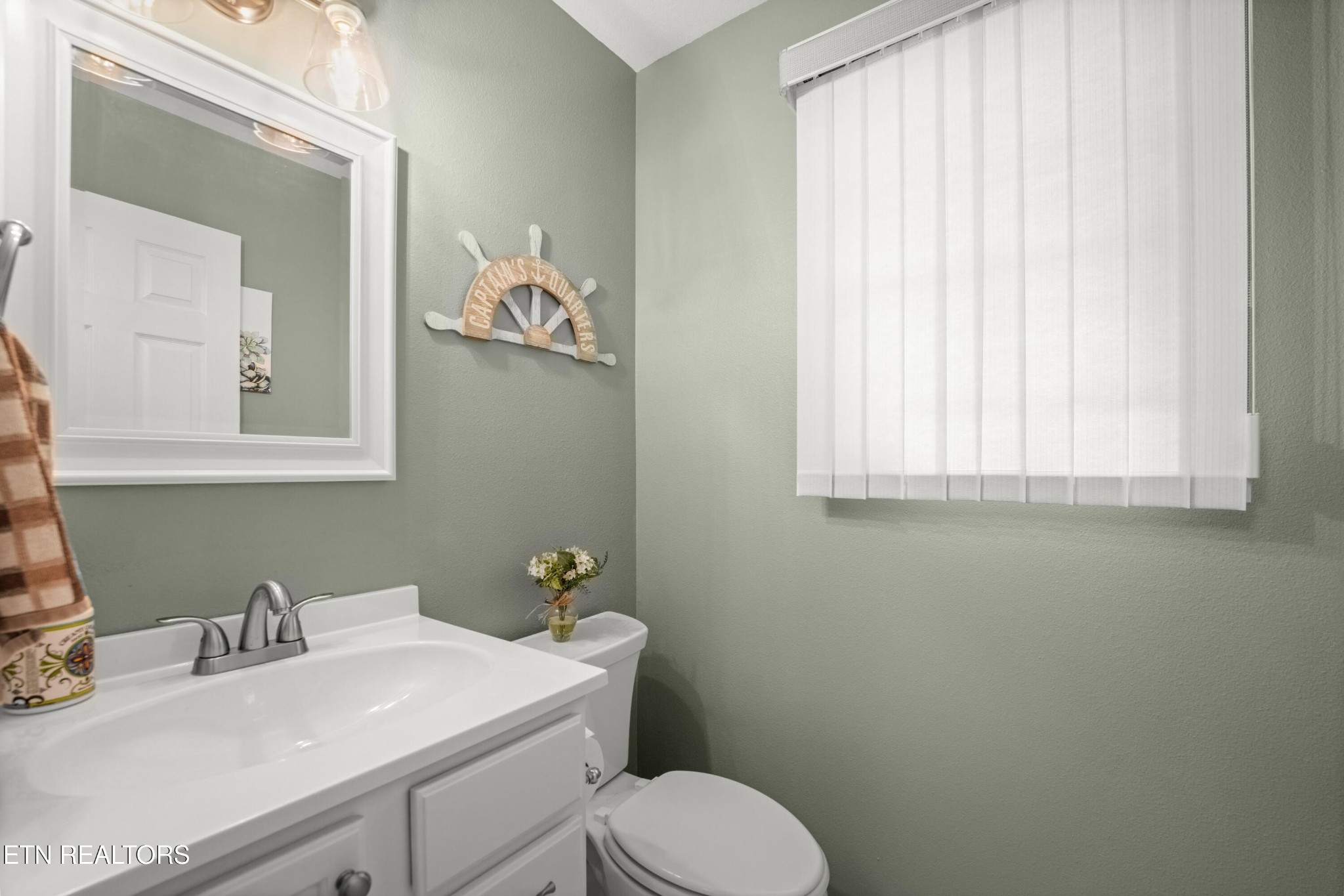 12 Dewsbury Terrace Crossville TN 38558