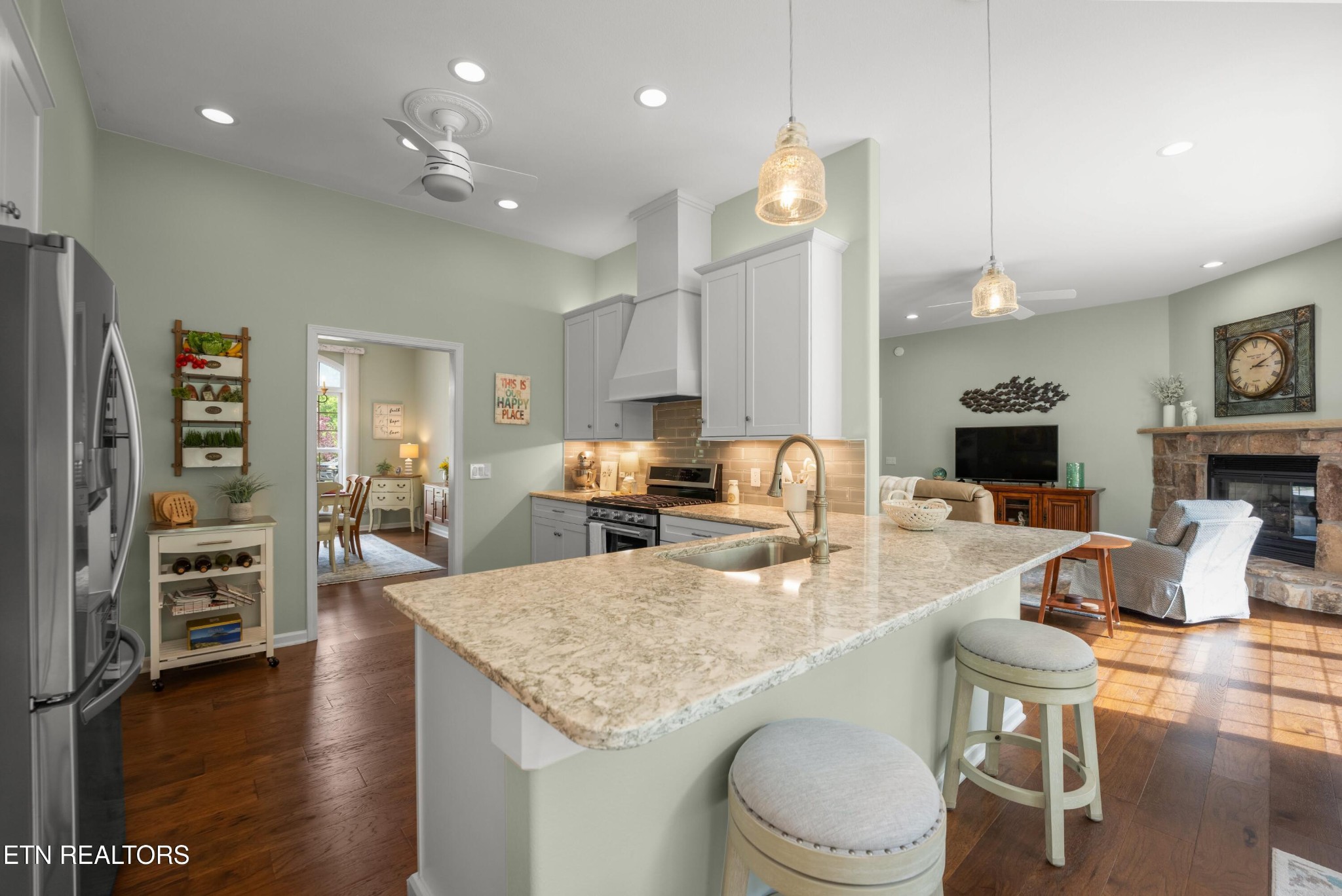 12 Dewsbury Terrace Crossville TN 38558