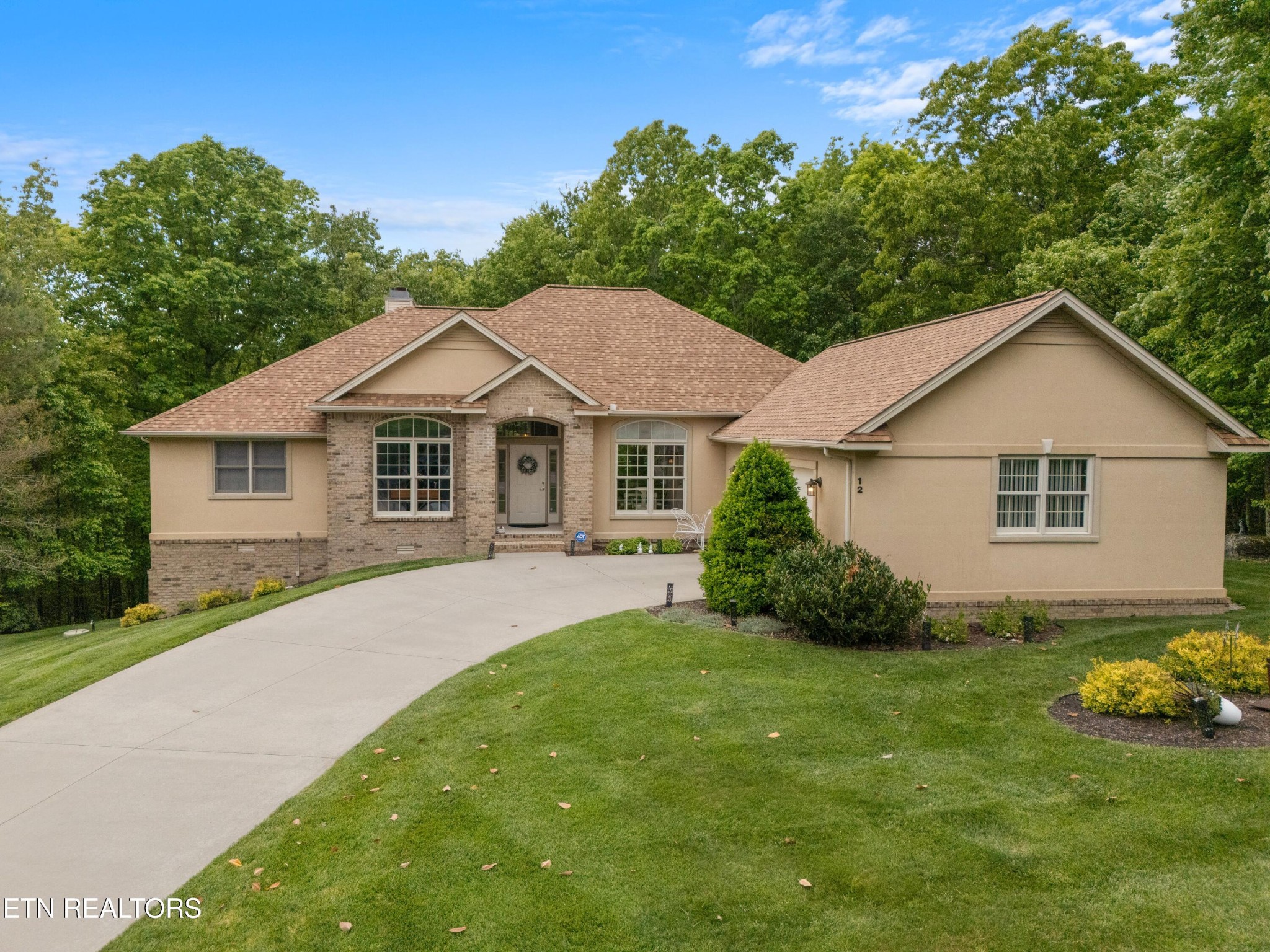 12 Dewsbury Terrace Crossville TN 38558