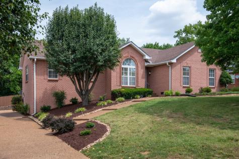 132 Waterford Way Hendersonville TN 37075