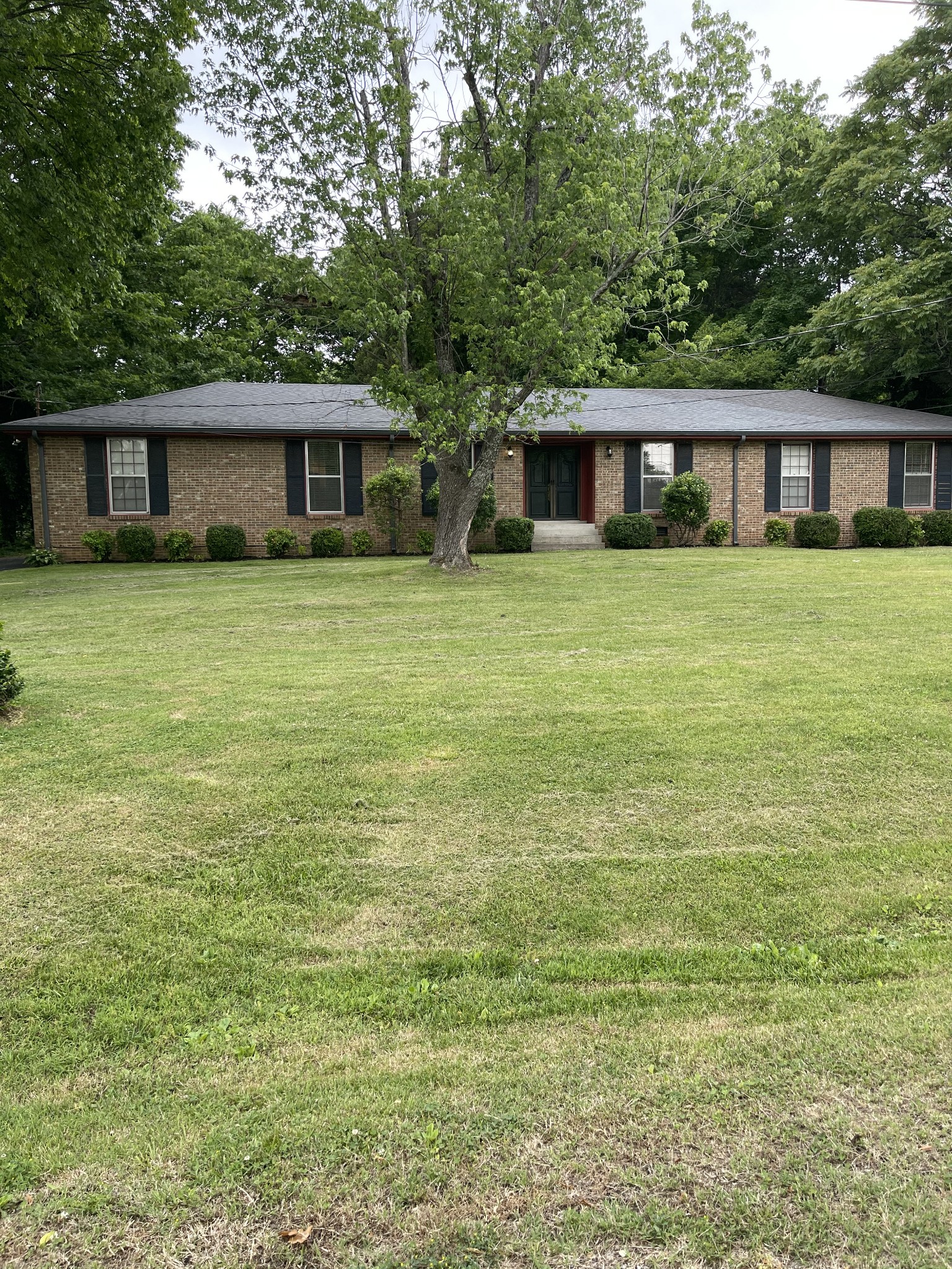 1812 Indian Hills Lebanon TN 37087
