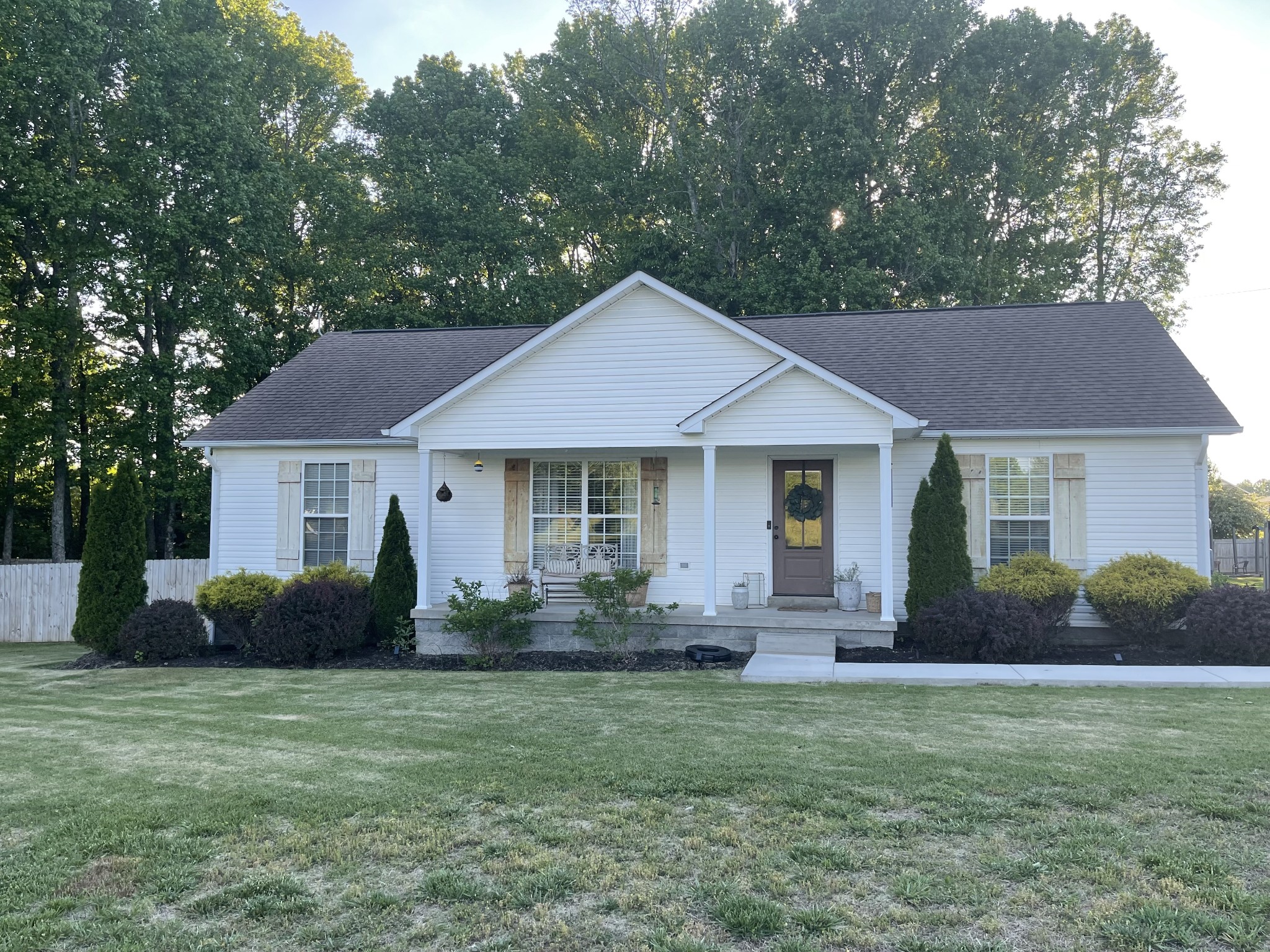 101 Michael Drive Leoma TN 38468