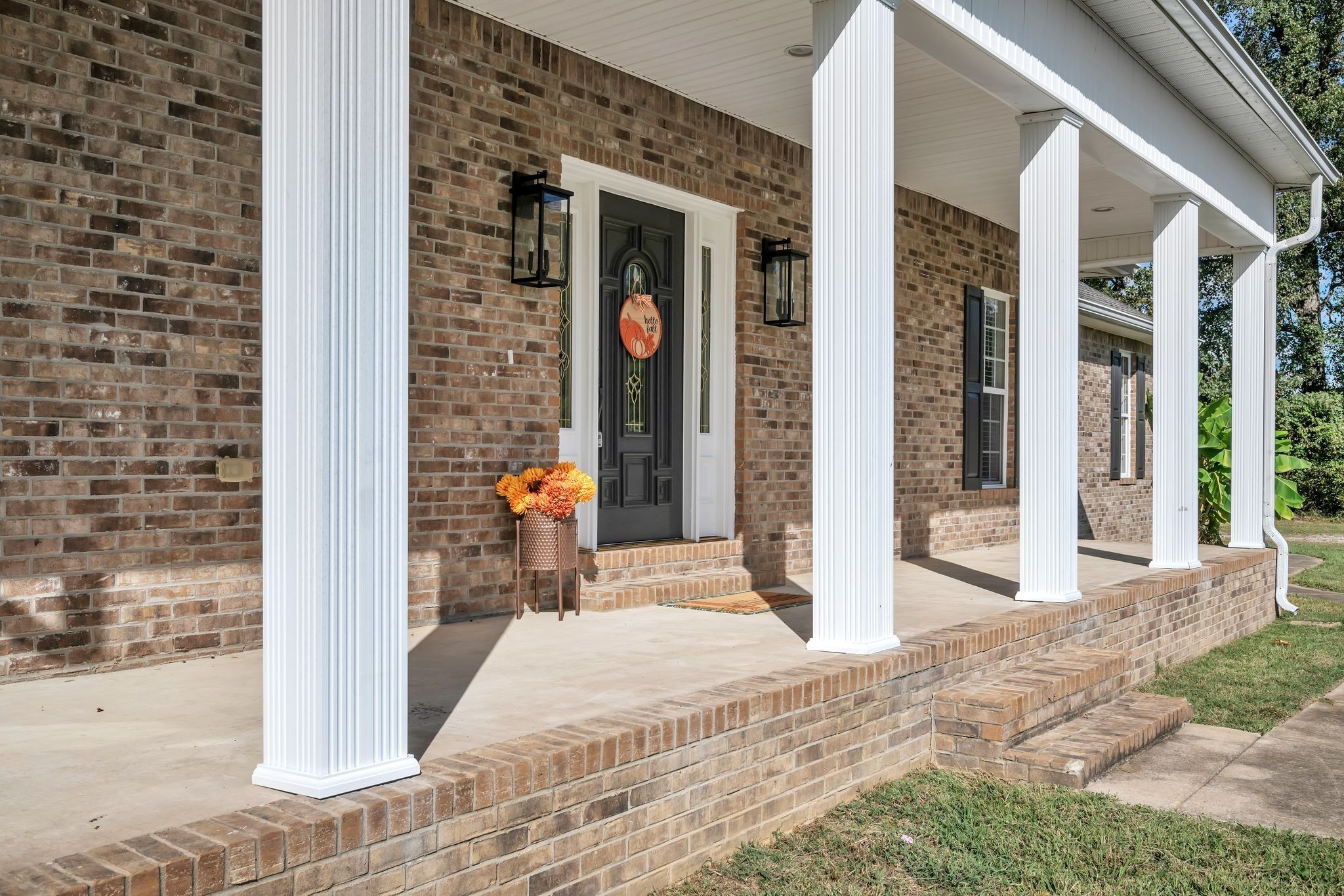 2044 Old Blacktop Road Mc Ewen TN 37101