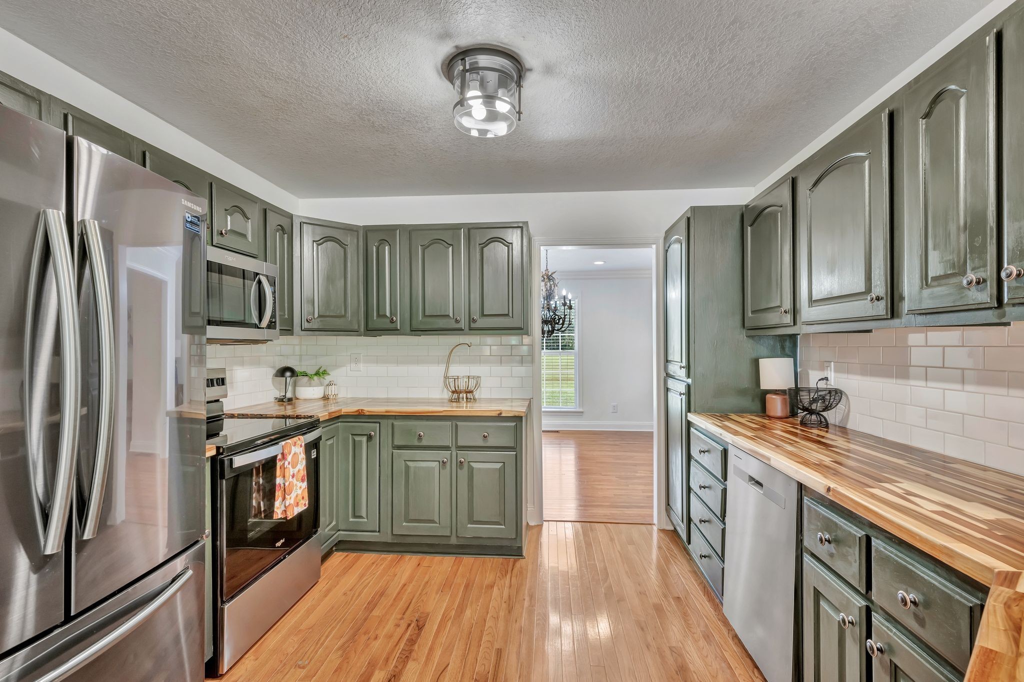 2044 Old Blacktop Road Mc Ewen TN 37101