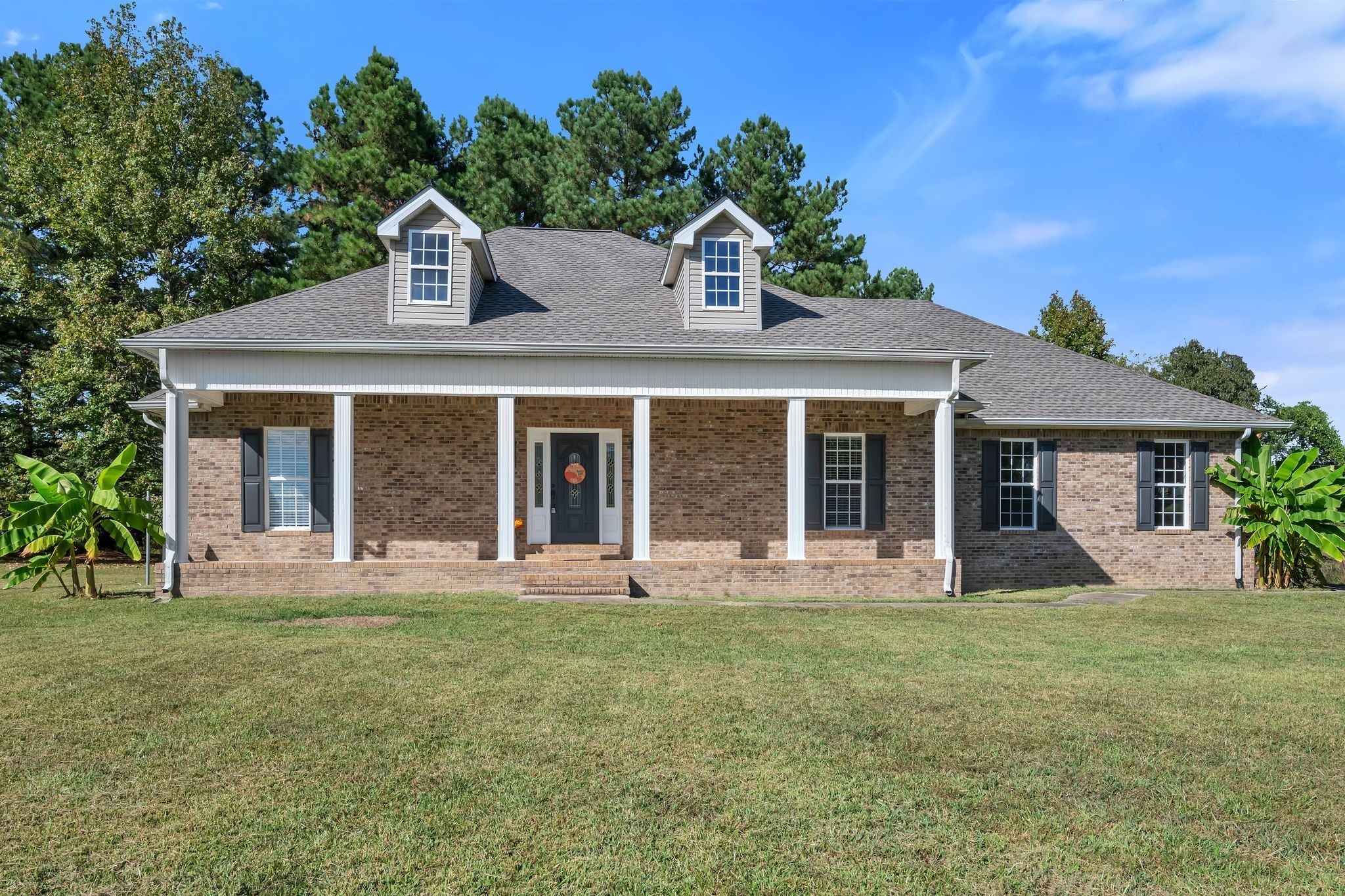 2044 Old Blacktop Road Mc Ewen TN 37101