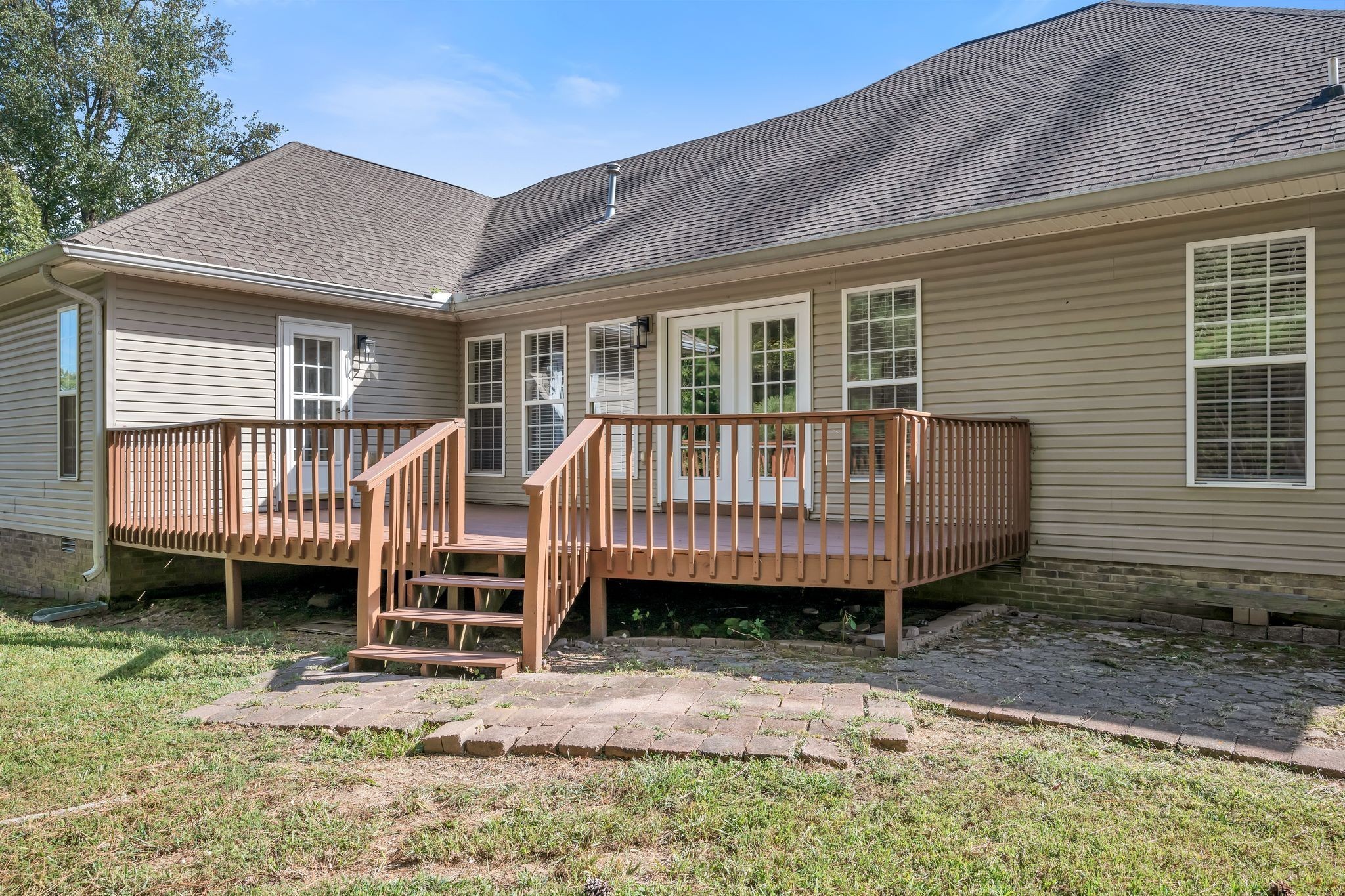 2044 Old Blacktop Road Mc Ewen TN 37101