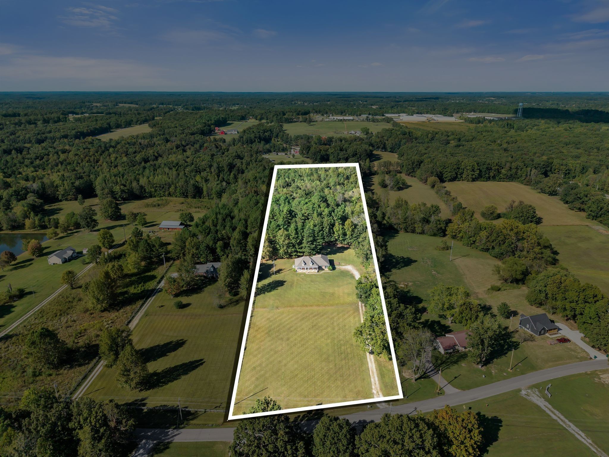 2044 Old Blacktop Road Mc Ewen TN 37101