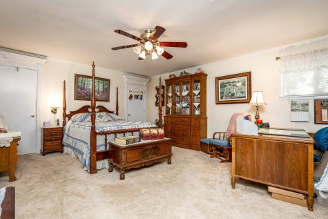 12111/2 Whitney Drive Columbia TN 38401