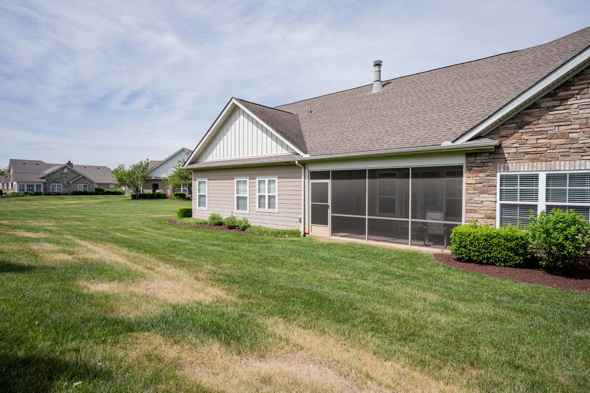 2135 Stonecenter Lane Murfreesboro TN 37128