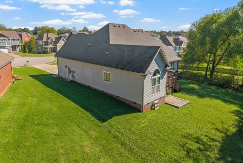 710 Valencia Drive Clarksville TN 37043