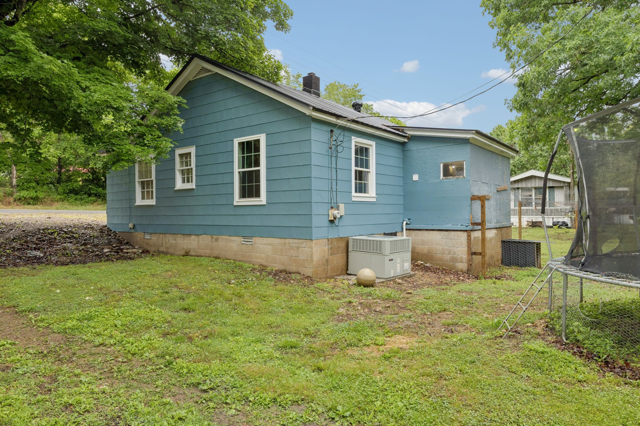 923 Highway 100, W Centerville TN 37033