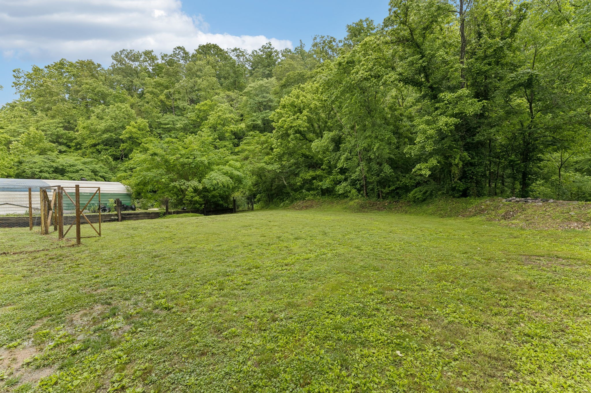923 Highway 100, W Centerville TN 37033