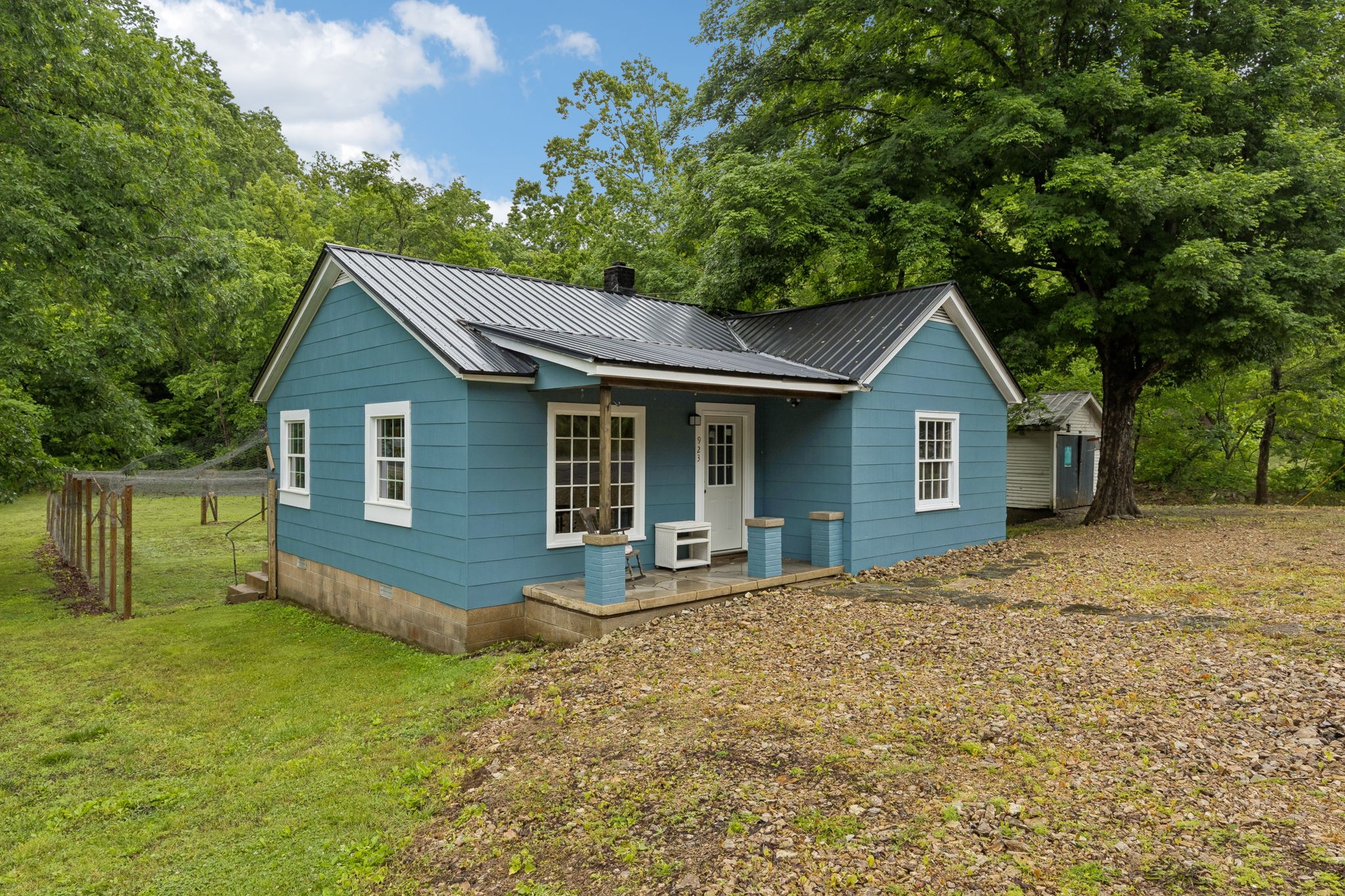 923 Highway 100, W Centerville TN 37033