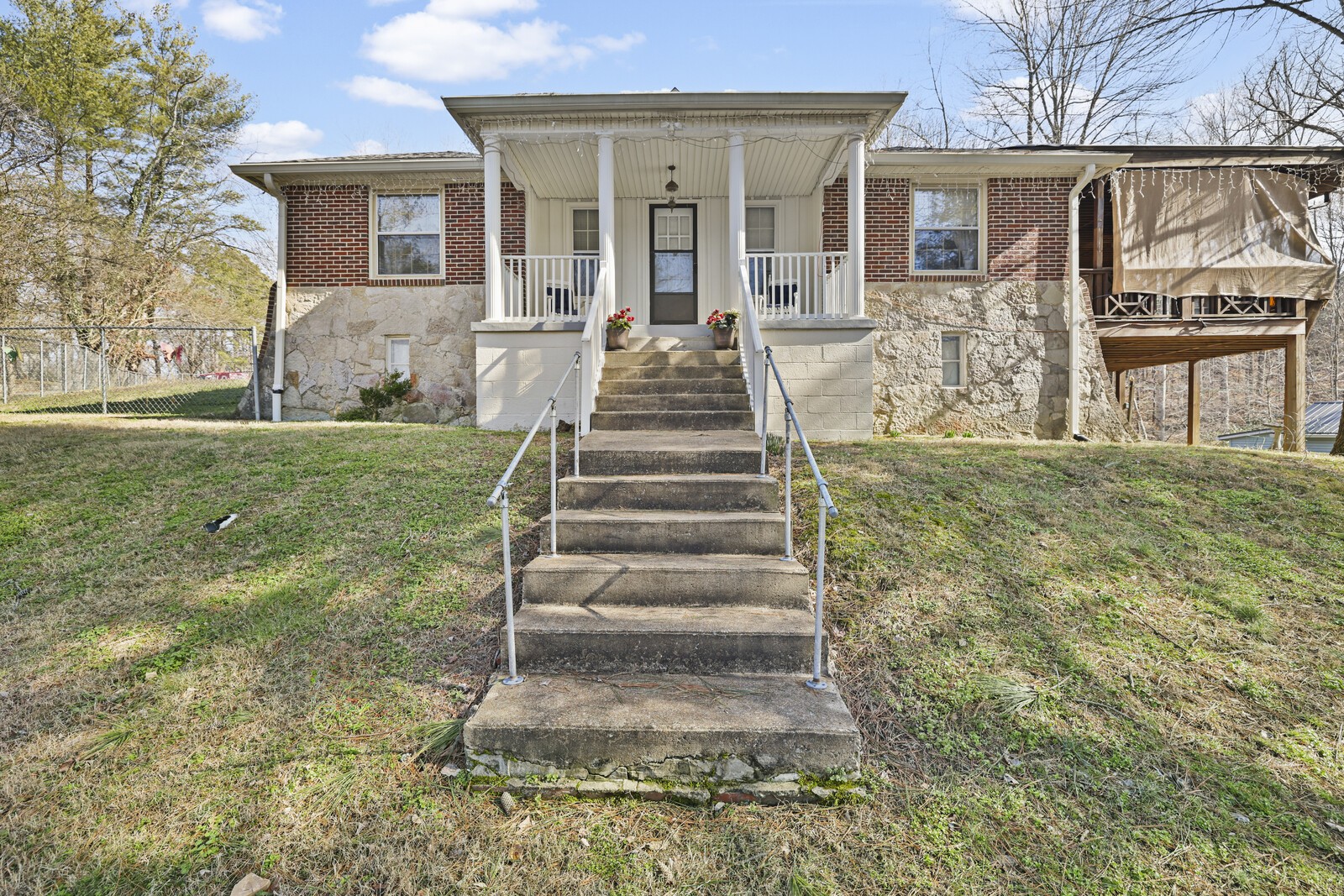 498 Highway 100 Centerville TN 37033