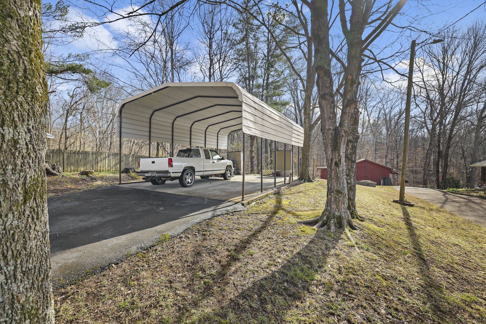 498 Highway 100 Centerville TN 37033