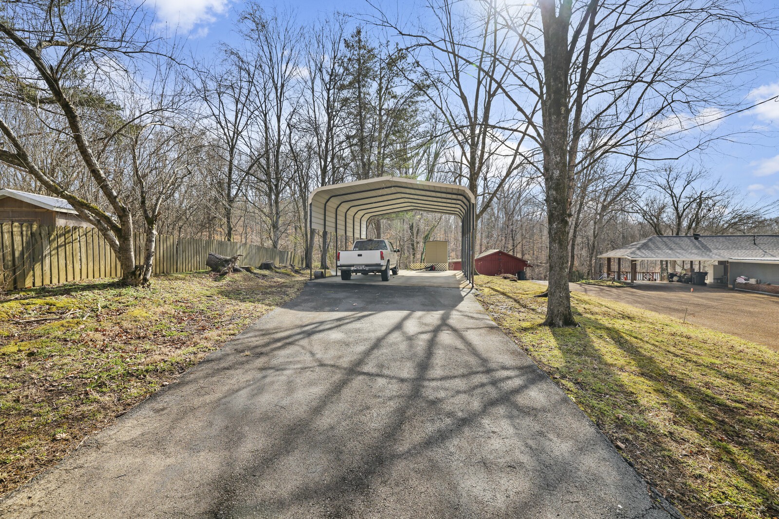 498 Highway 100 Centerville TN 37033