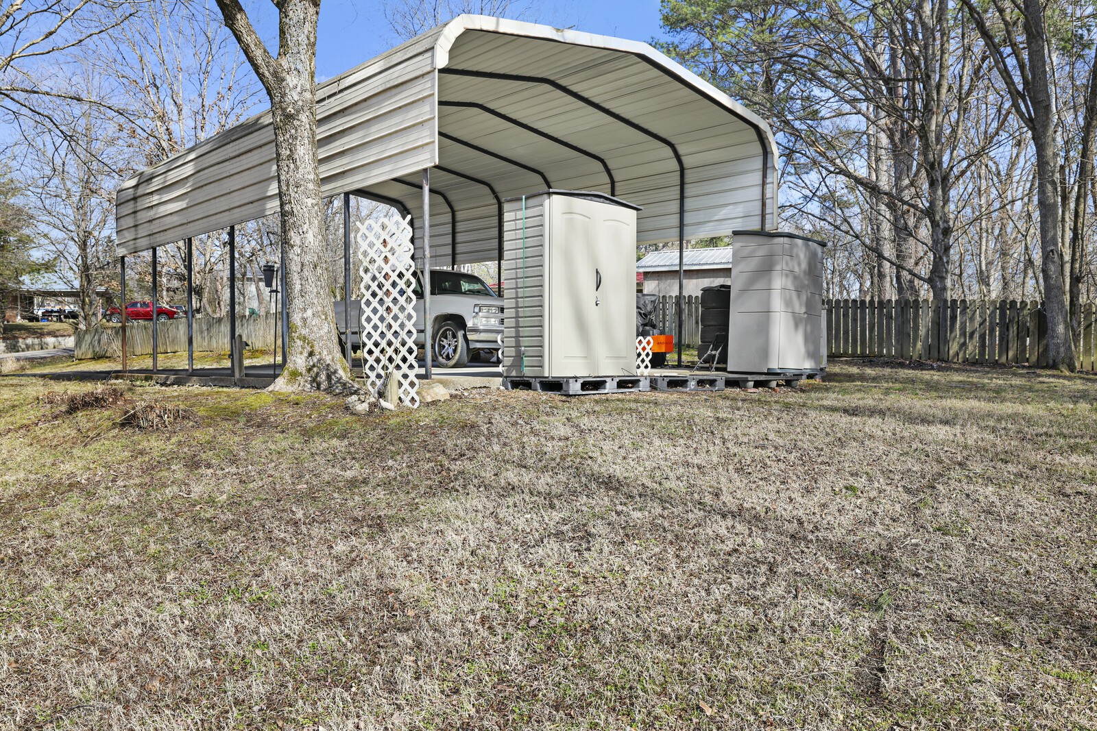 498 Highway 100 Centerville TN 37033