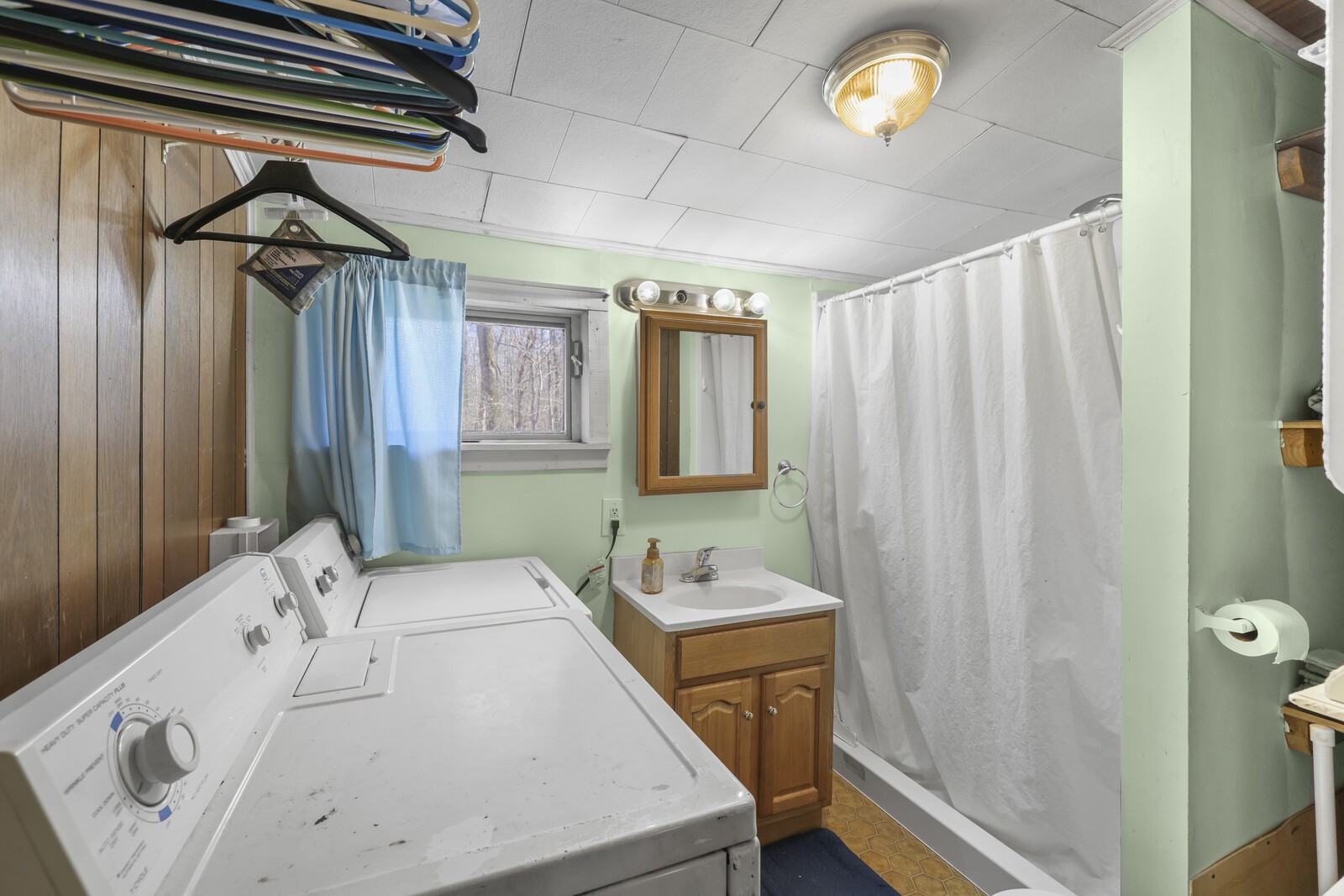 498 Highway 100 Centerville TN 37033