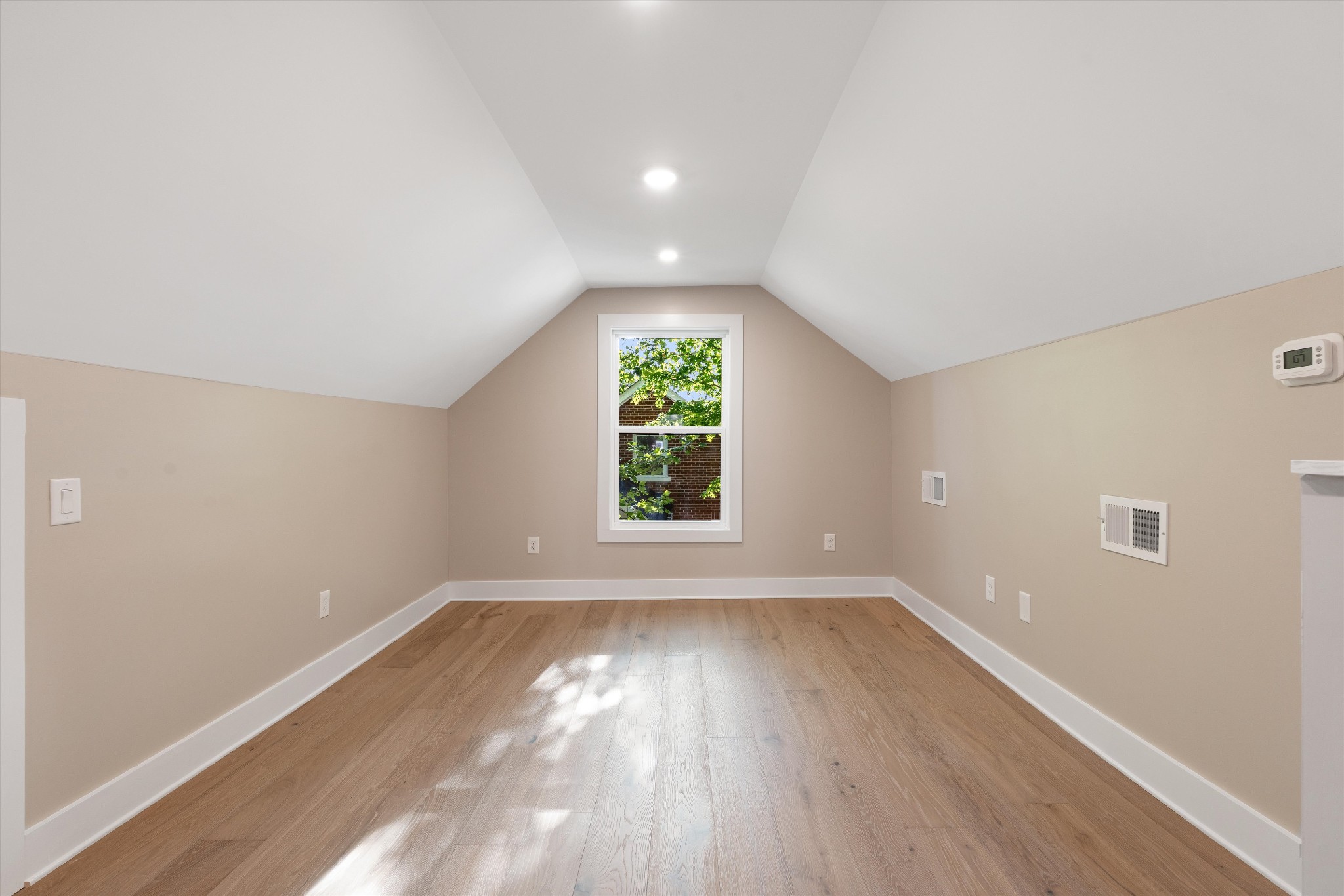 213 5th Avenue Columbia TN 38401