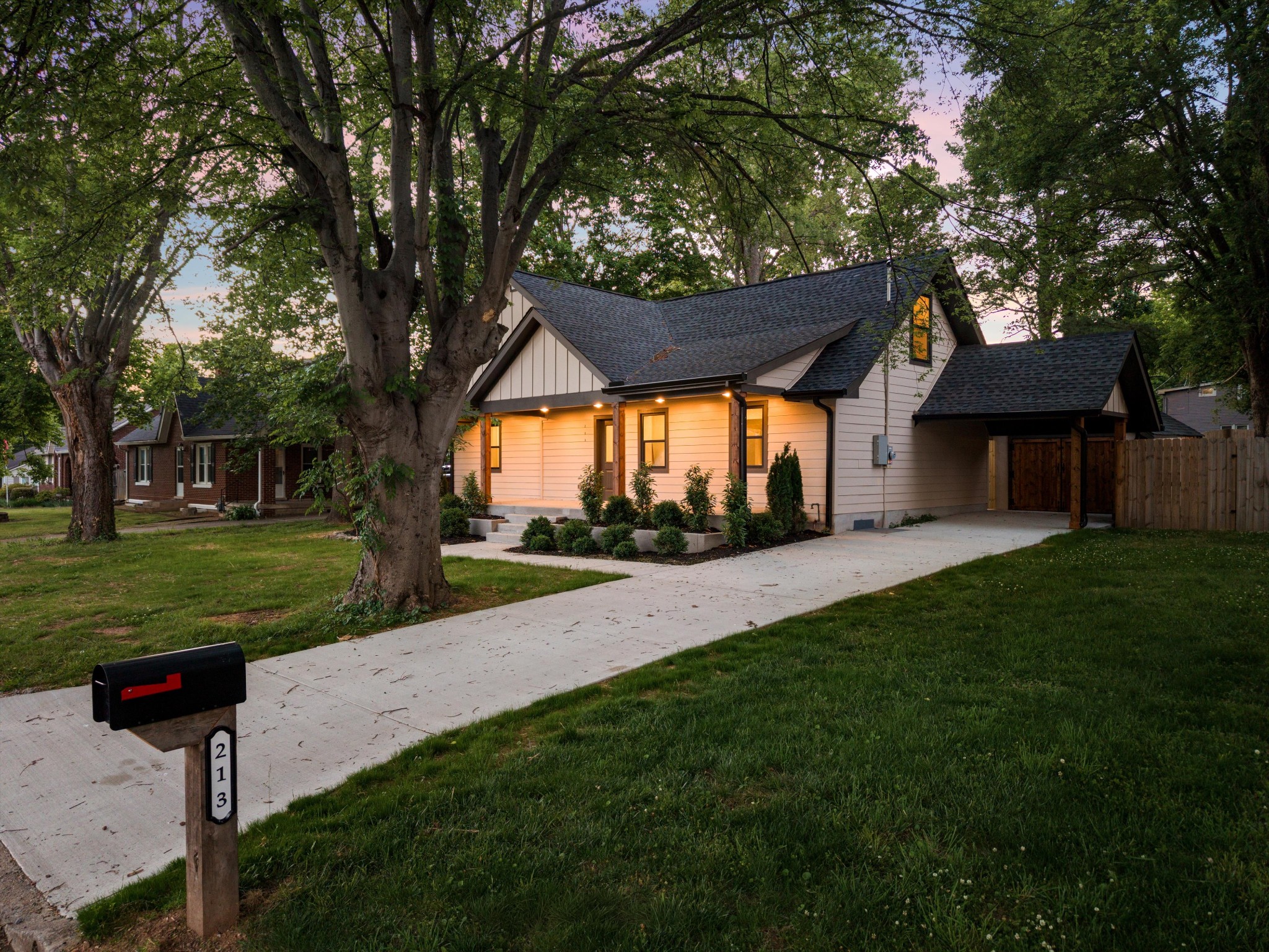 213 5th Avenue Columbia TN 38401
