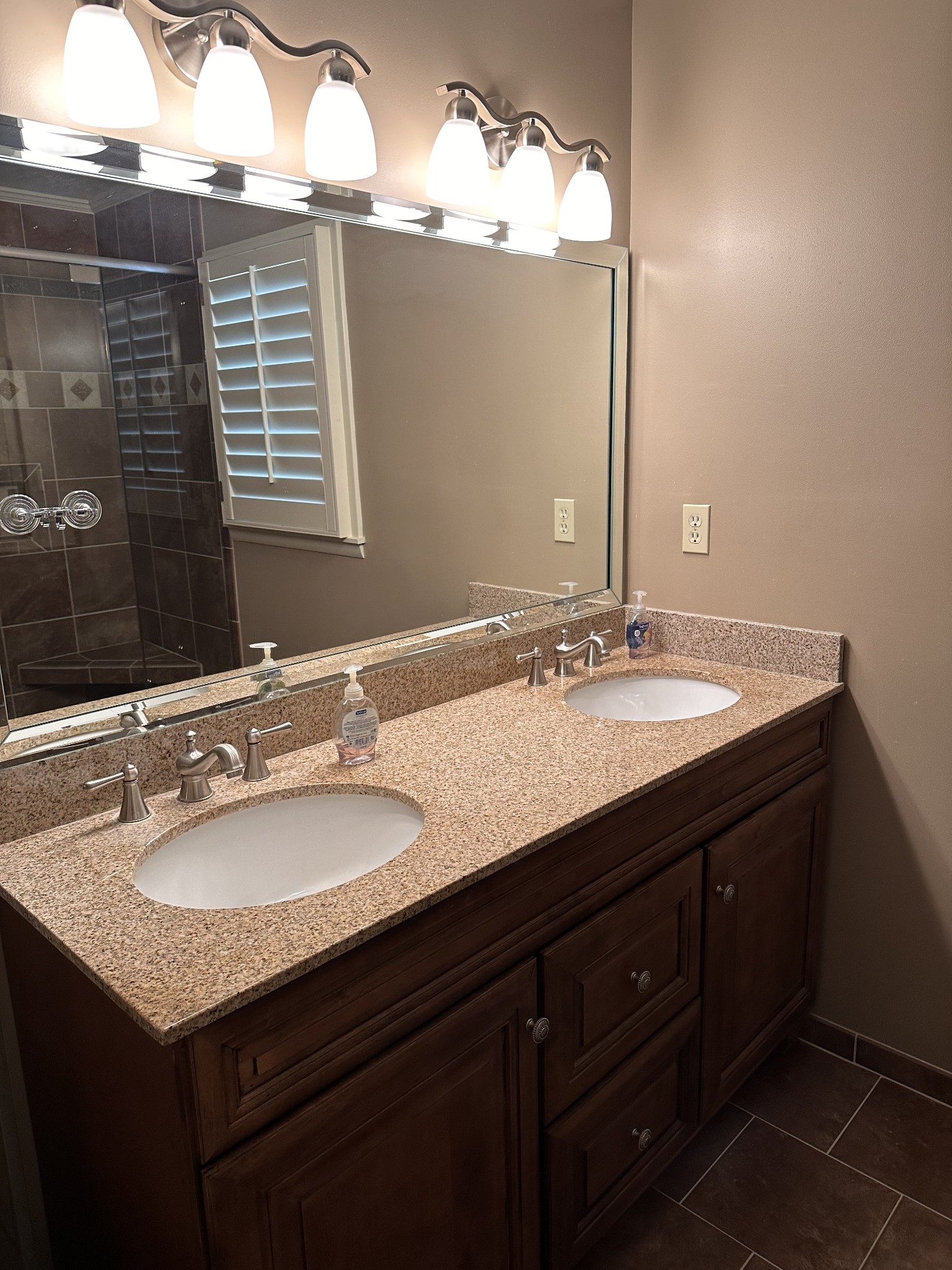 100 River Drive Mcminnville TN 37110