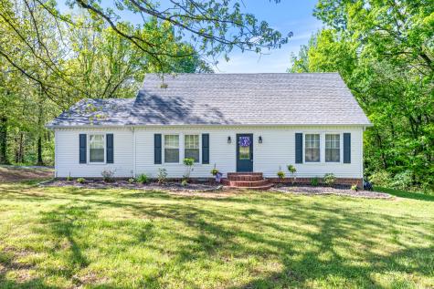 220 Bobwhite Drive Lyles TN 37098