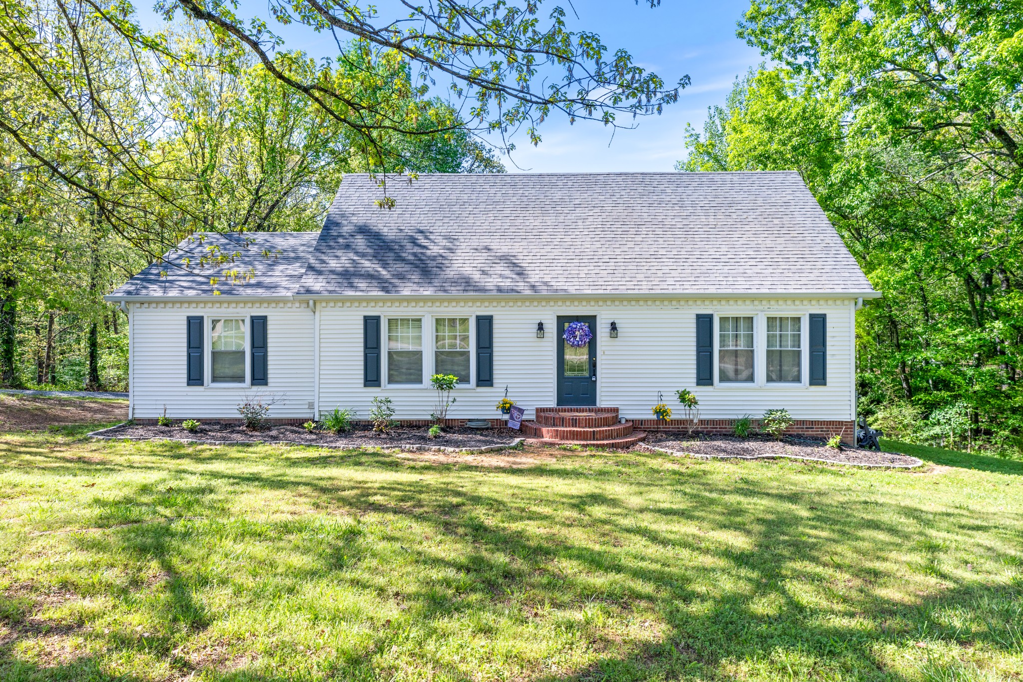 220 Bobwhite Drive Lyles TN 37098