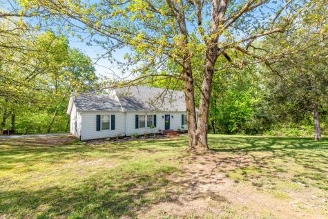 220 Bobwhite Drive Lyles TN 37098