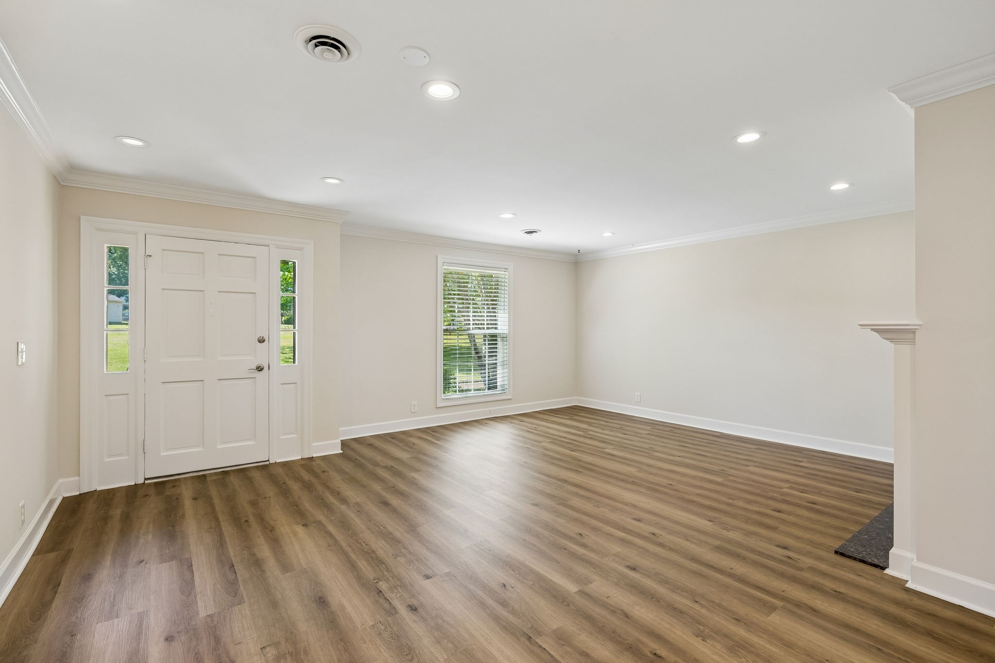 8207 Sawyer Brown Road Nashville TN 37221