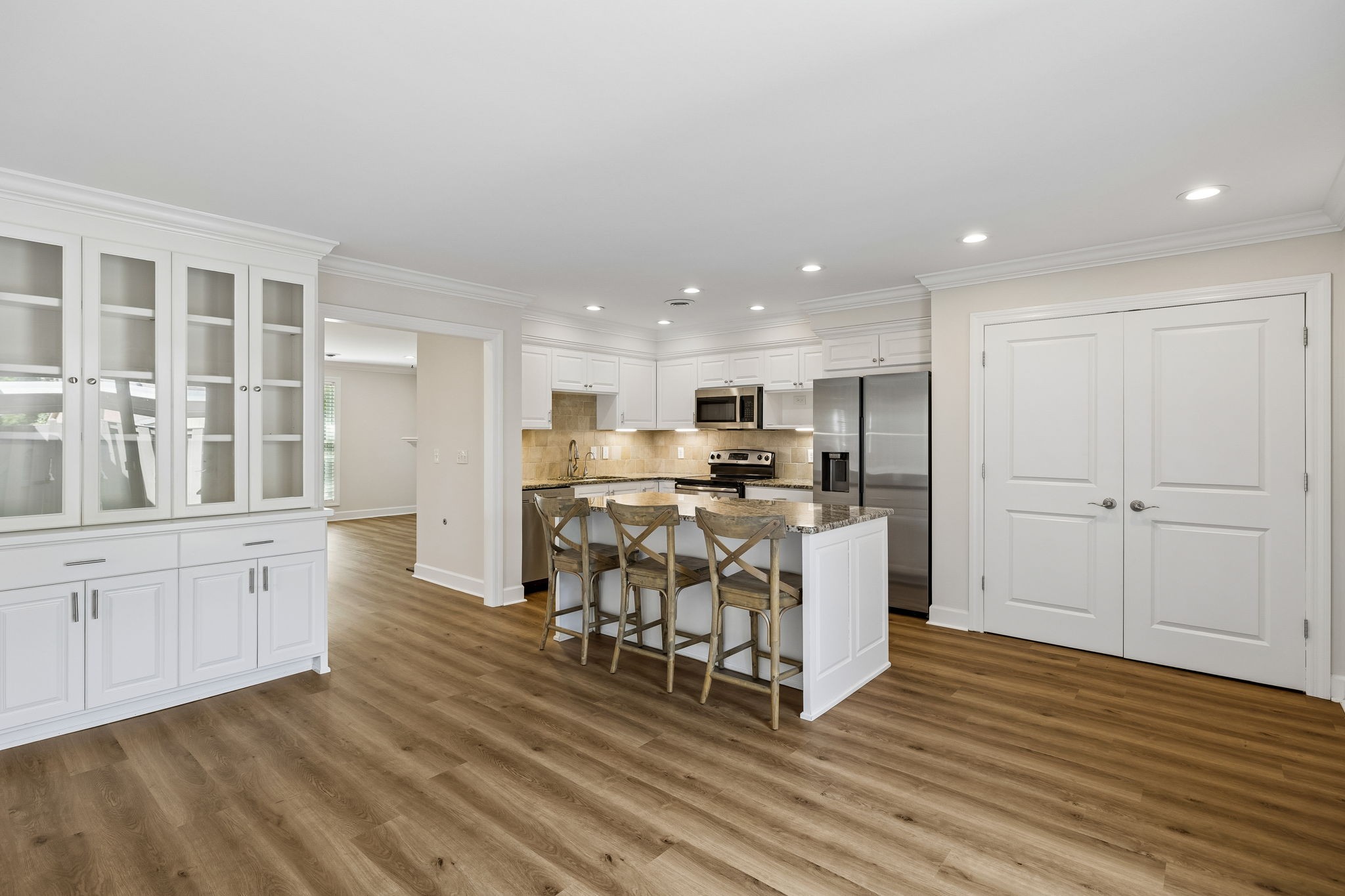8207 Sawyer Brown Road Nashville TN 37221