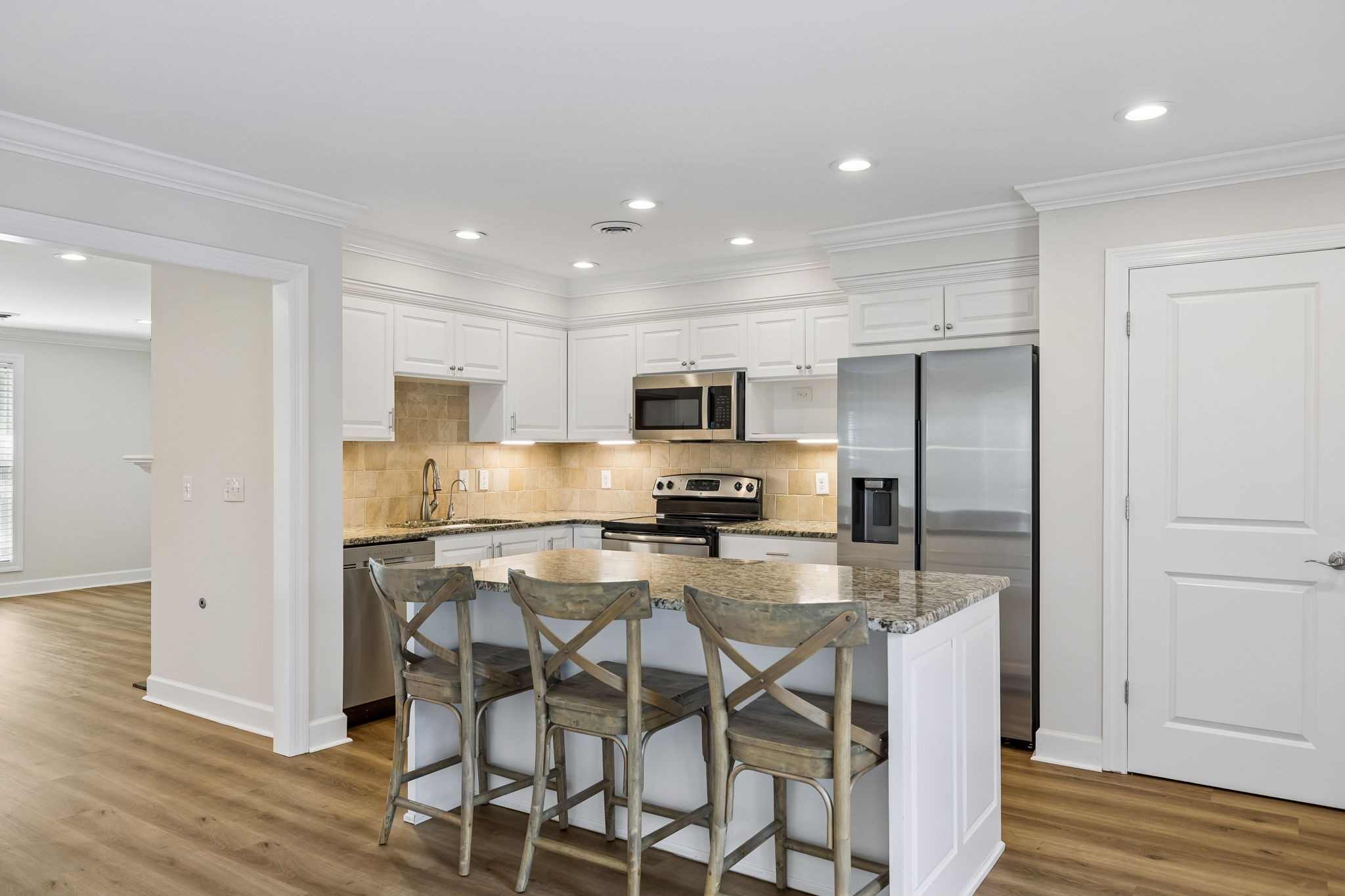 8207 Sawyer Brown Road Nashville TN 37221