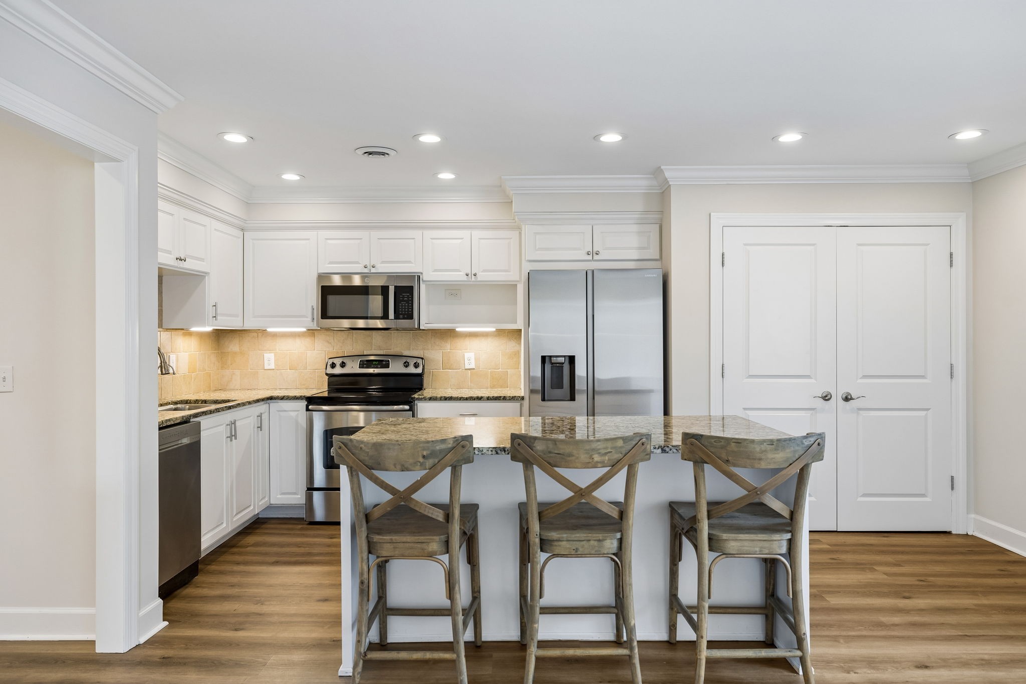 8207 Sawyer Brown Road Nashville TN 37221
