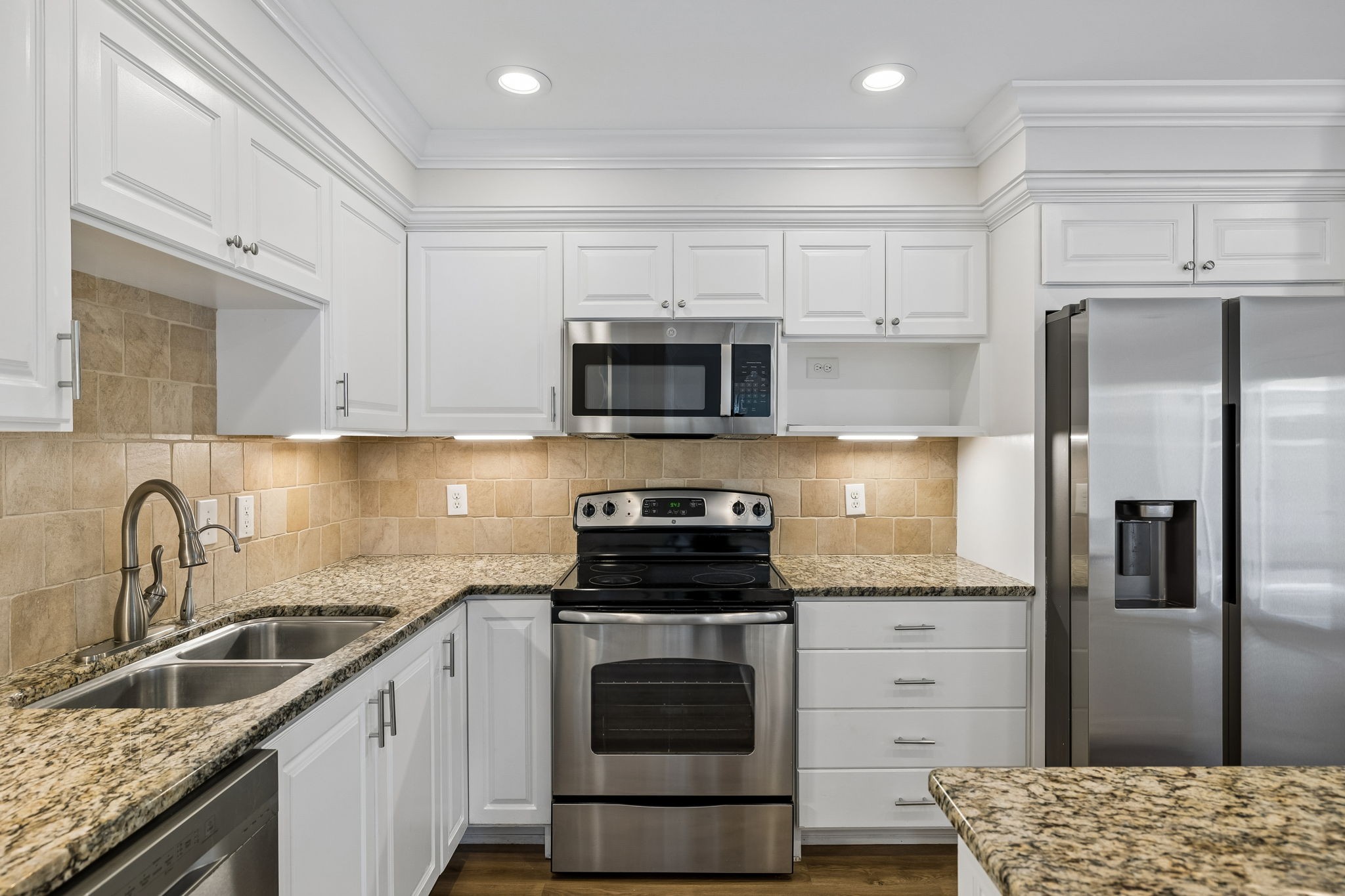 8207 Sawyer Brown Road Nashville TN 37221