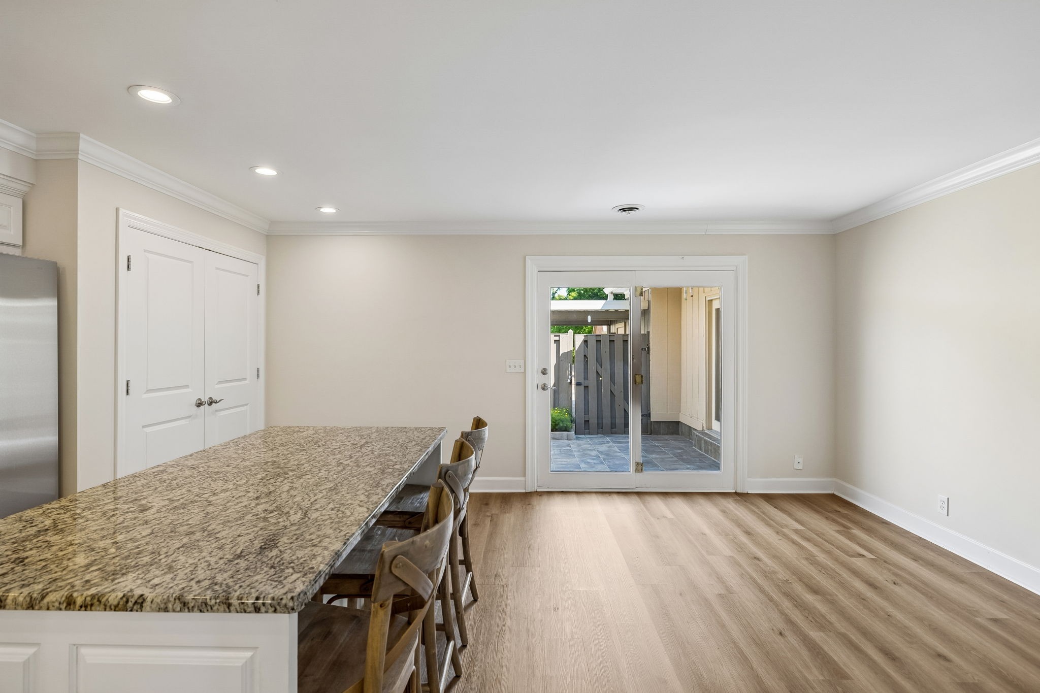 8207 Sawyer Brown Road Nashville TN 37221